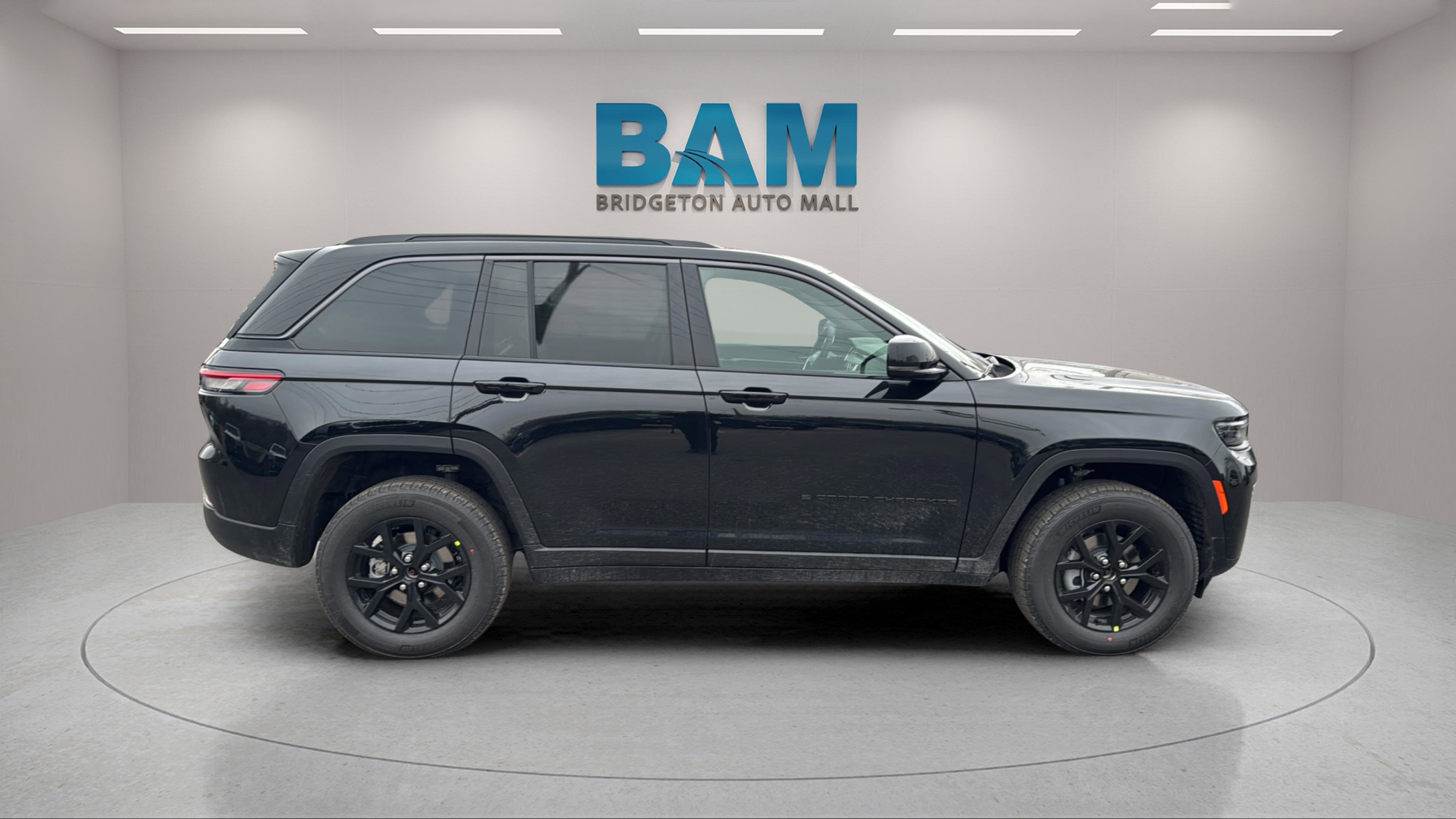 2026 Jeep Grand Cherokee GRAND CHEROKEE ALTITUDE 4X4