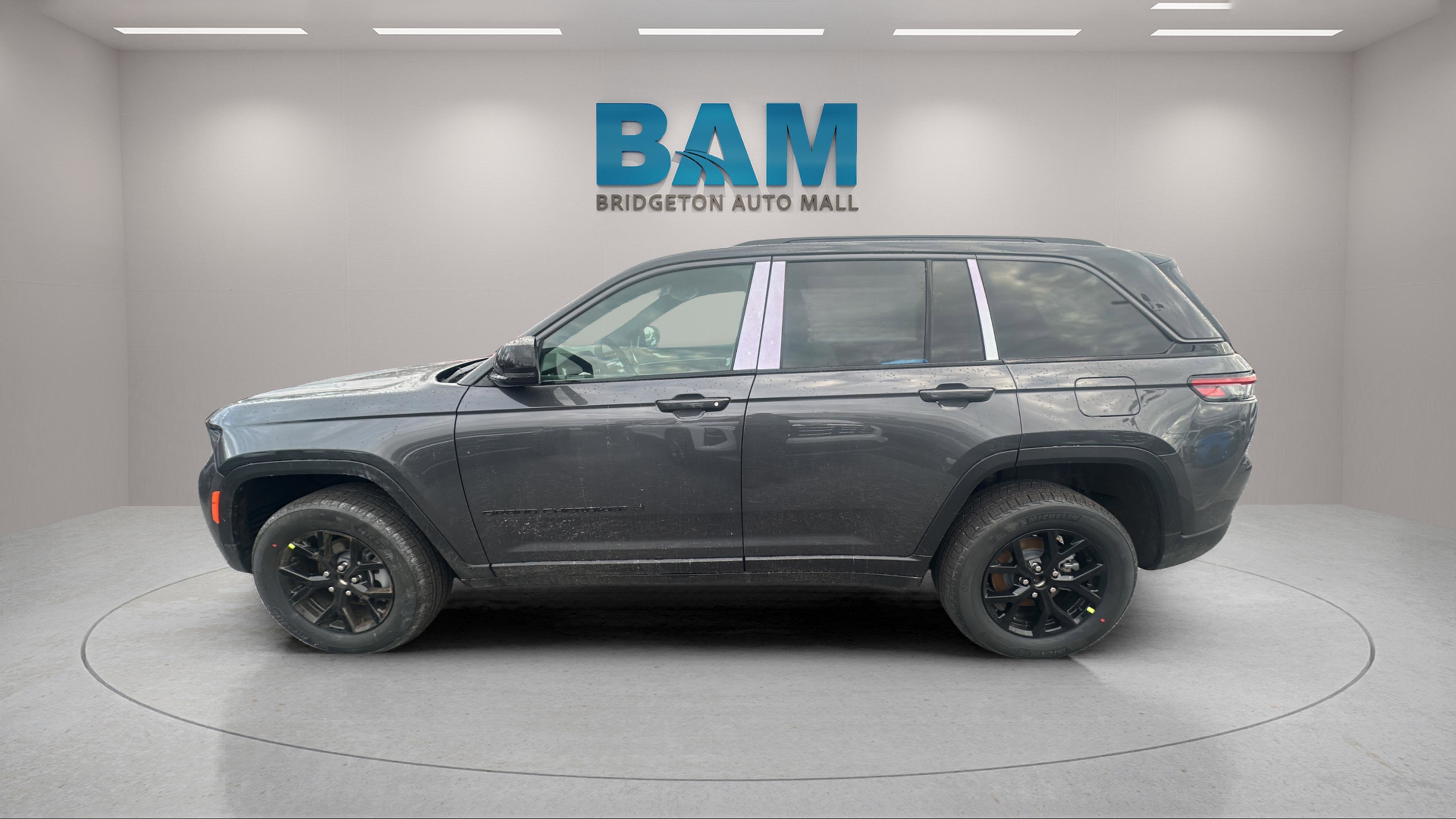 2026 Jeep Grand Cherokee GRAND CHEROKEE ALTITUDE 4X4