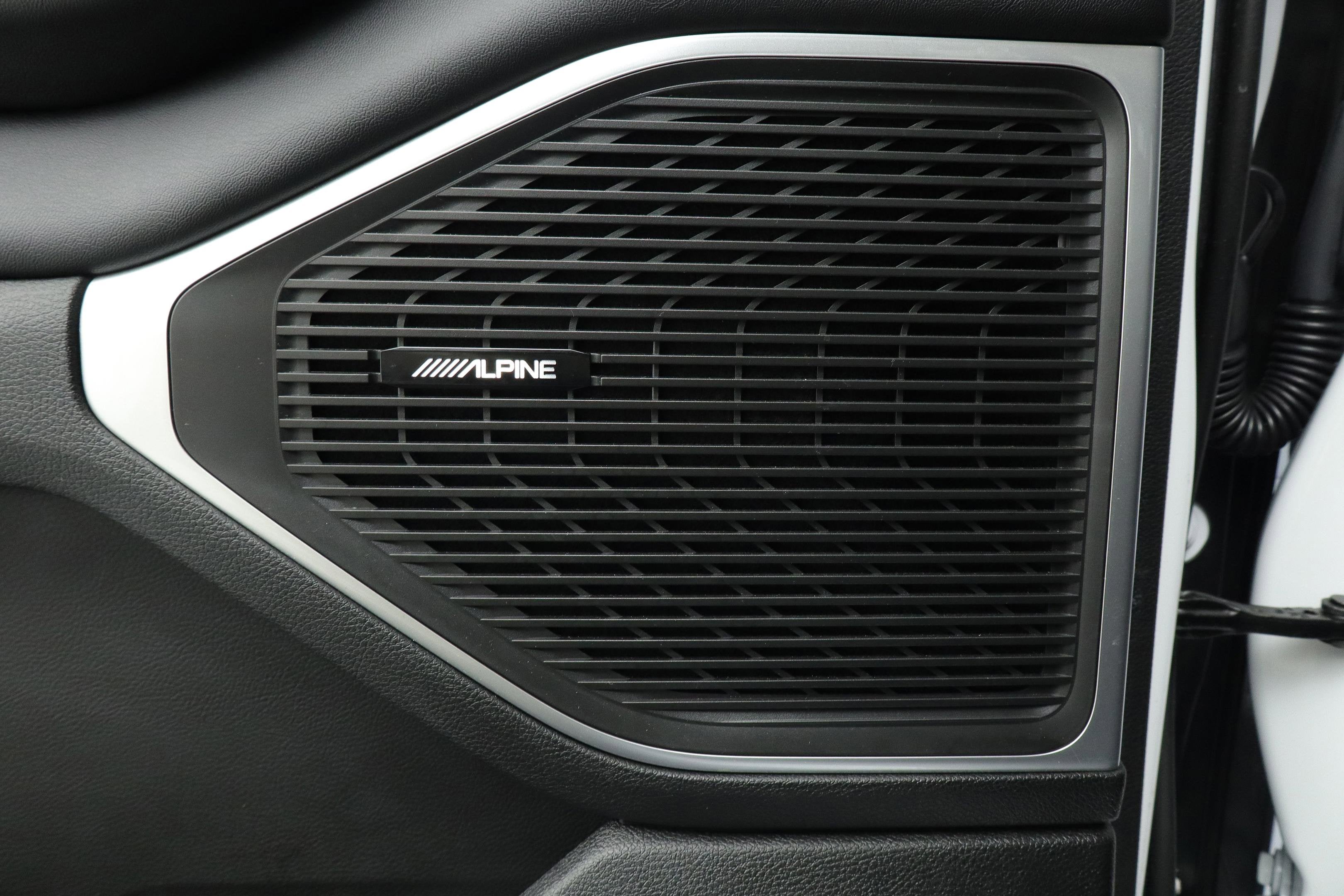 2023 Jeep Wagoneer Series II Carbide 4x4