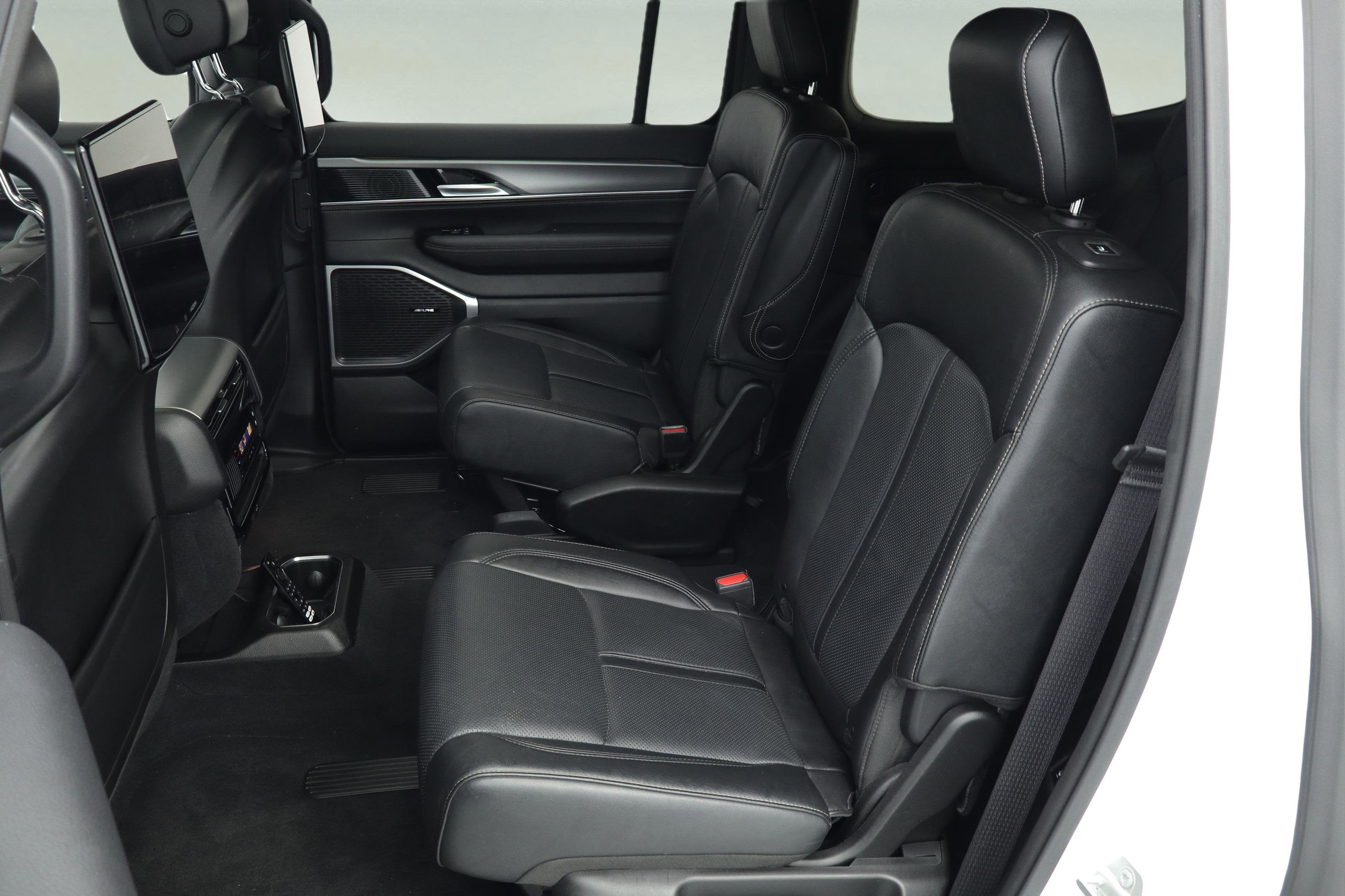 2023 Jeep Wagoneer Series II Carbide 4x4