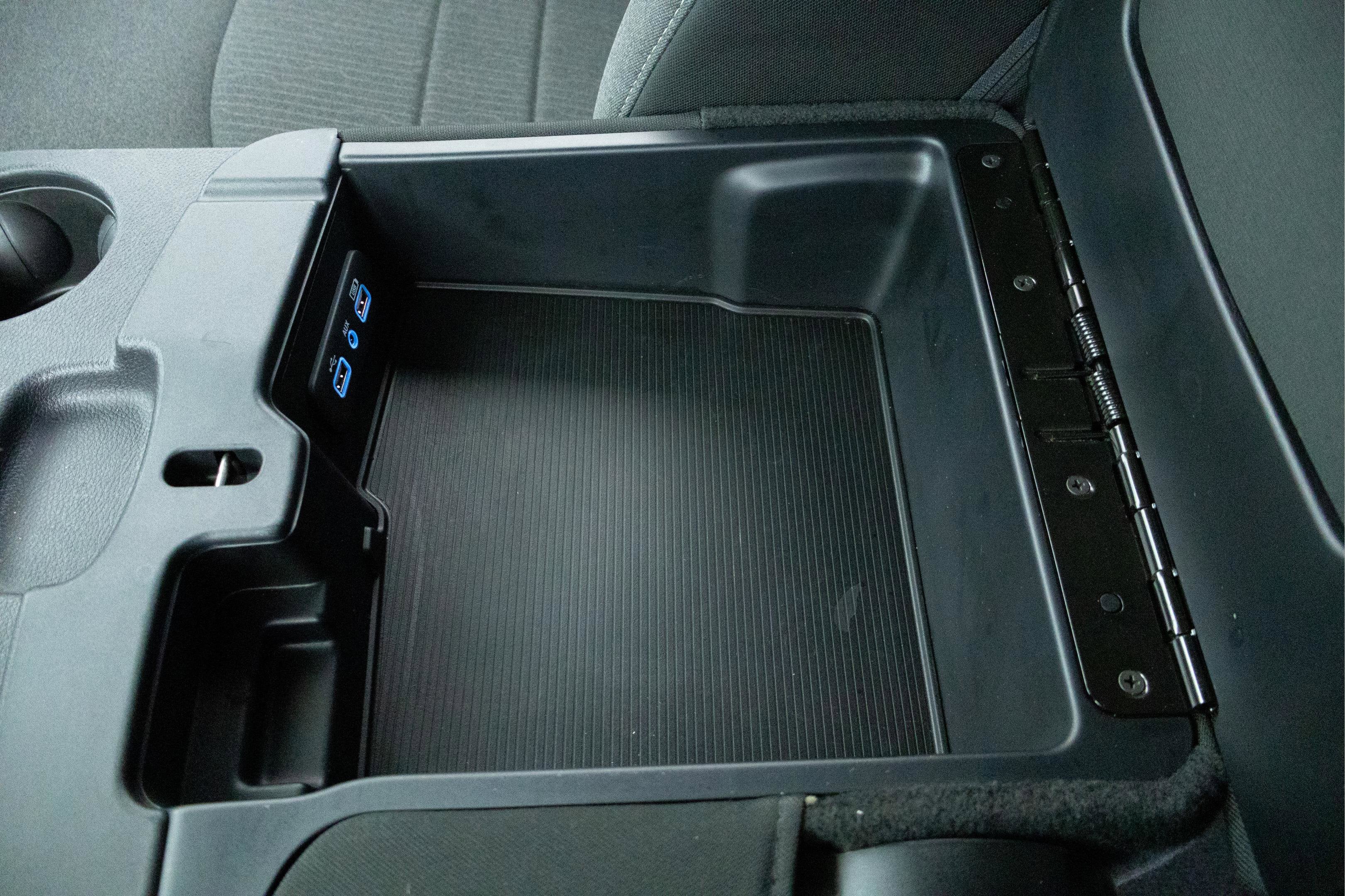 2024 RAM 1500 Classic Warlock Crew Cab 4x2 5'7' Box