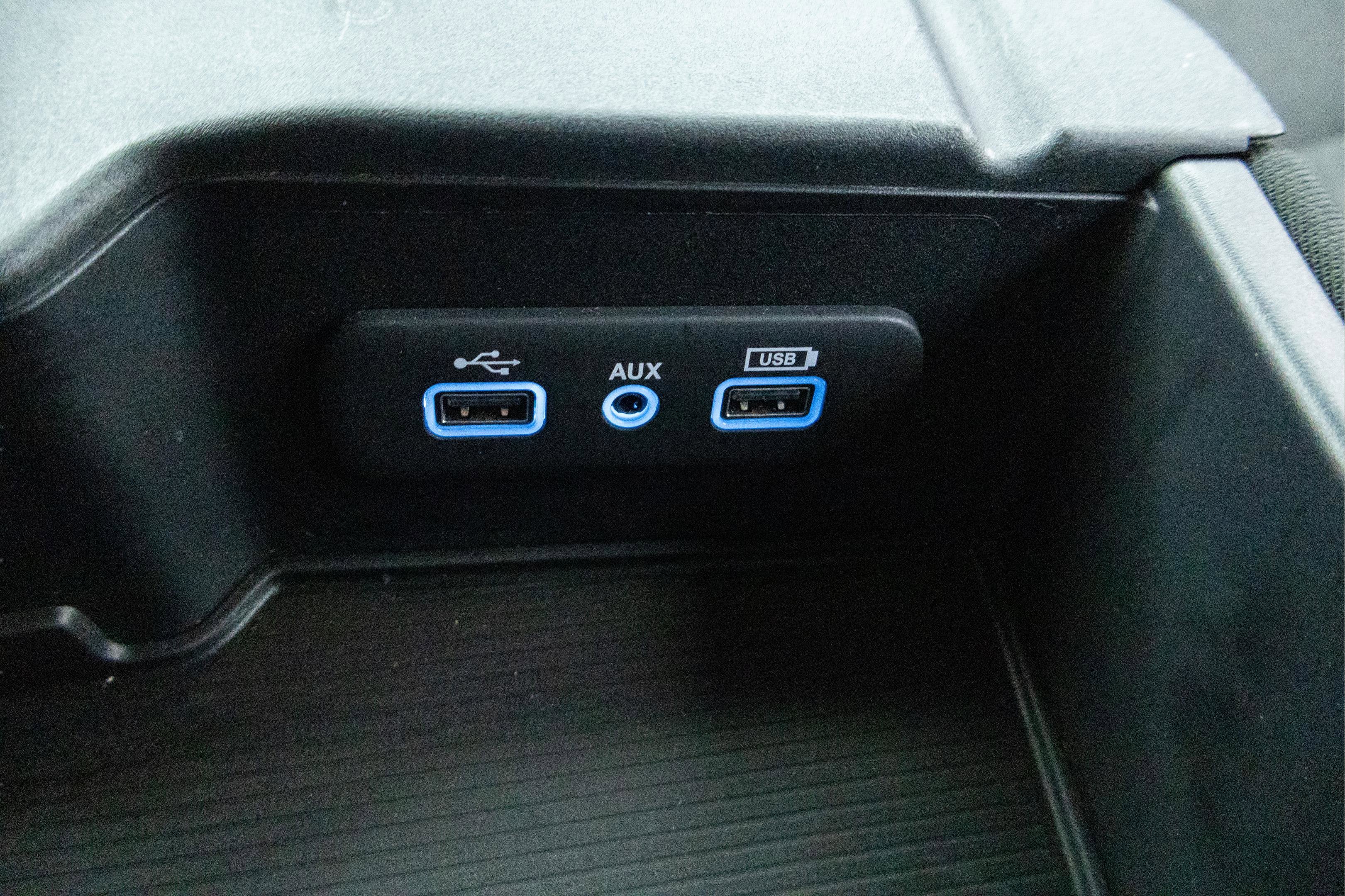 2024 RAM 1500 Classic Warlock Crew Cab 4x2 5'7' Box