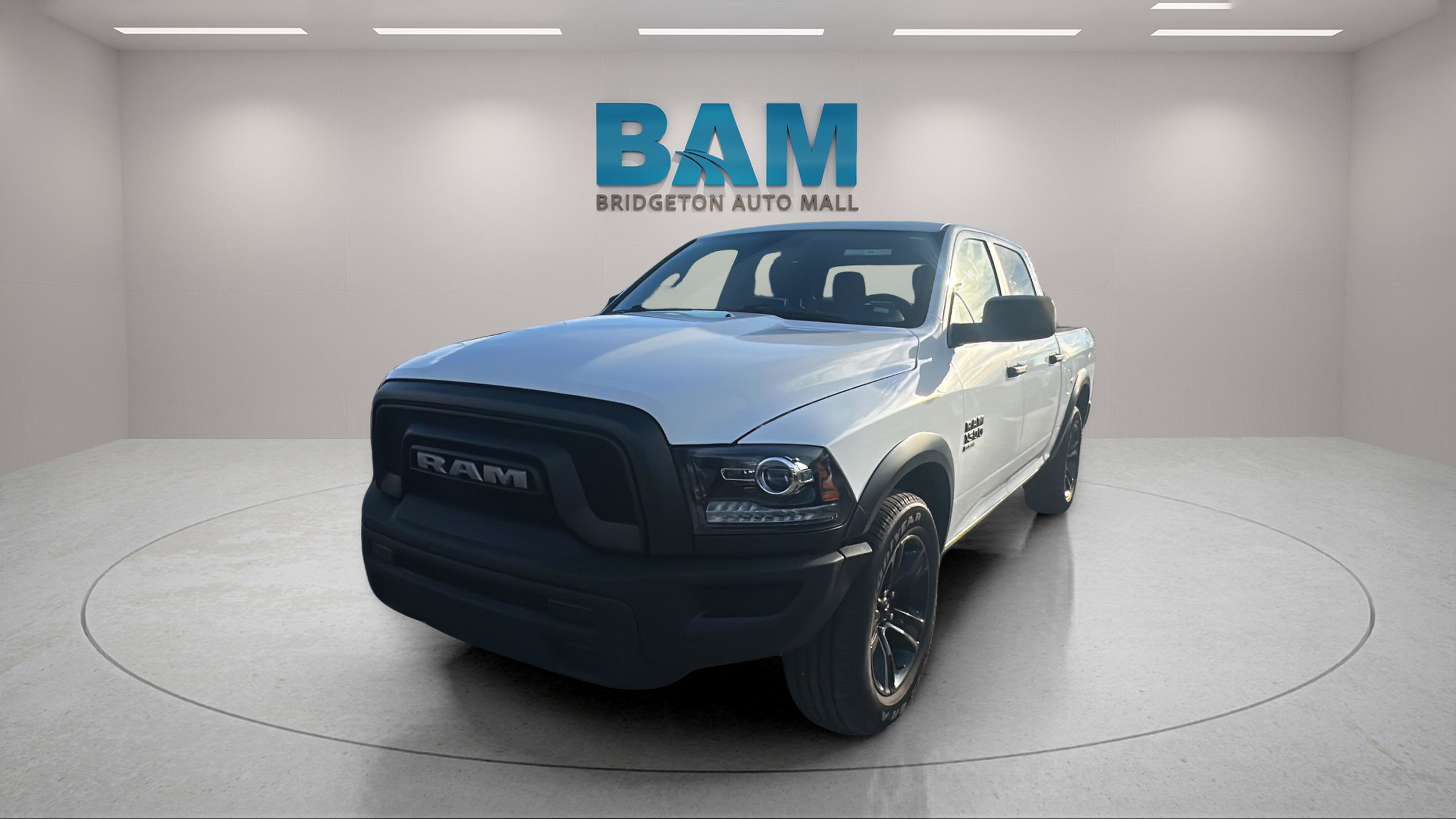 2024 RAM 1500 Classic Warlock Crew Cab 4x2 5'7' Box