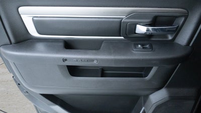 2024 RAM 1500 Classic Warlock Crew Cab 4x4 5'7' Box