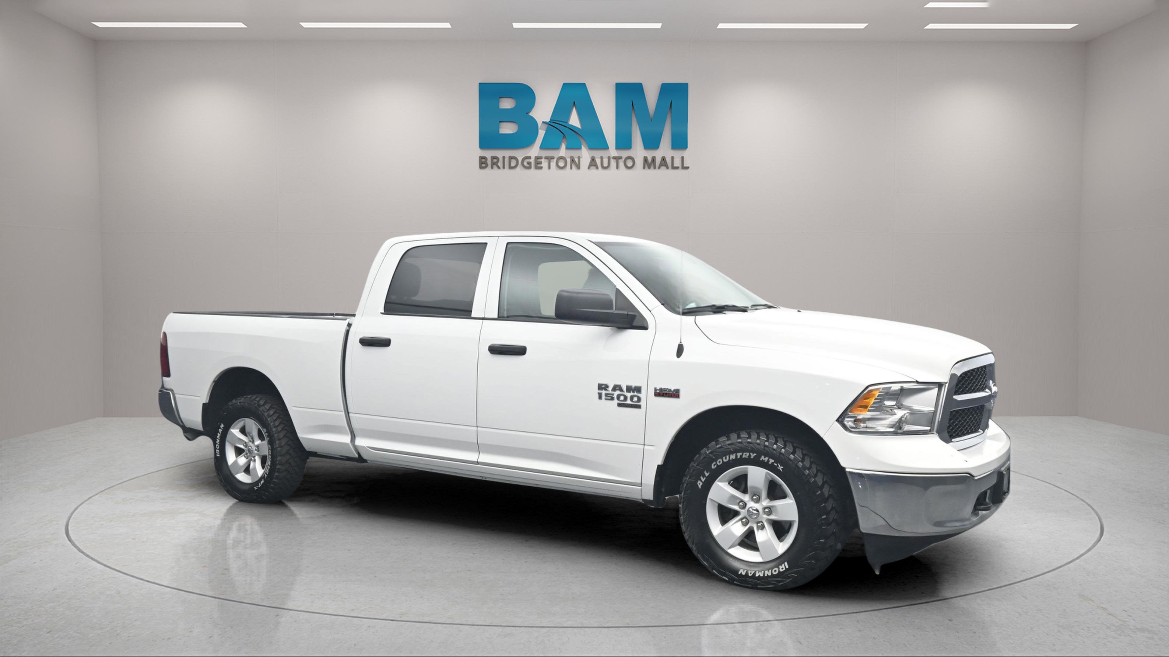 2022 RAM 1500 Classic SLT