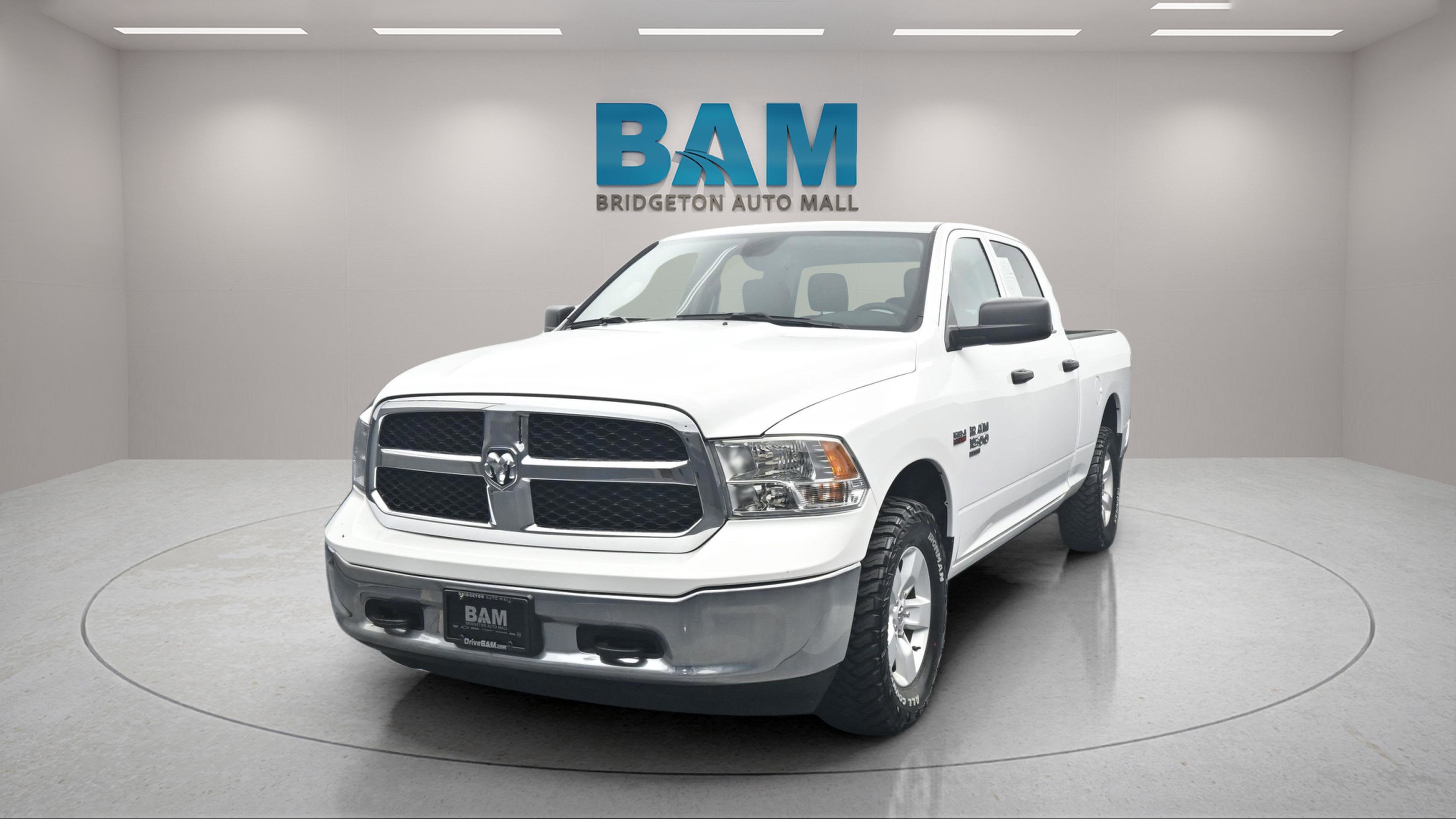 2022 RAM 1500 Classic SLT