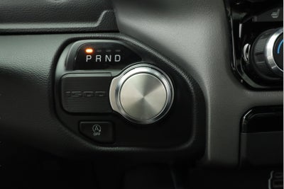 2024 RAM 1500 Laramie Crew Cab 4x2 5'7' Box