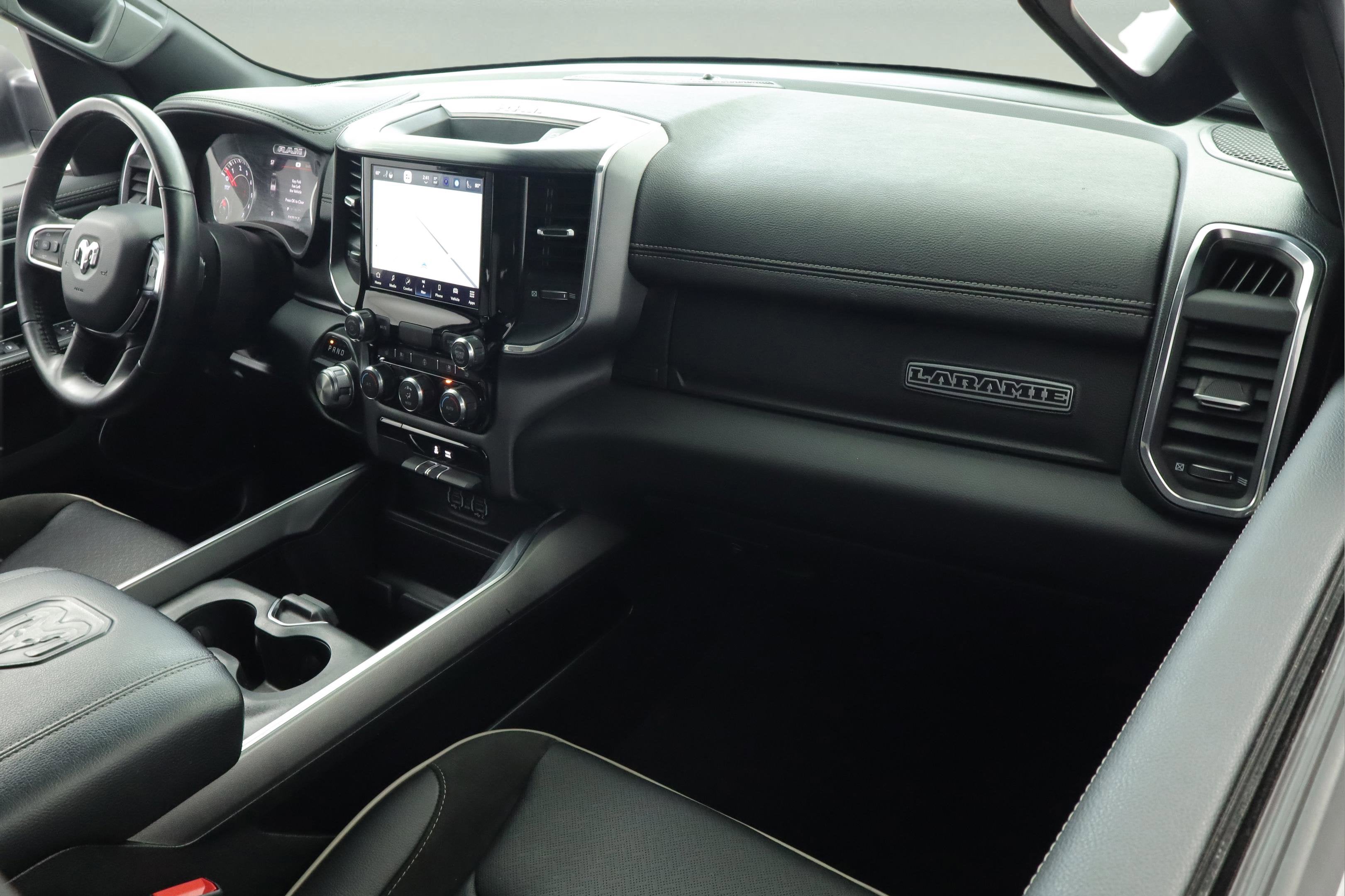 2024 RAM 1500 Laramie Crew Cab 4x2 5'7' Box