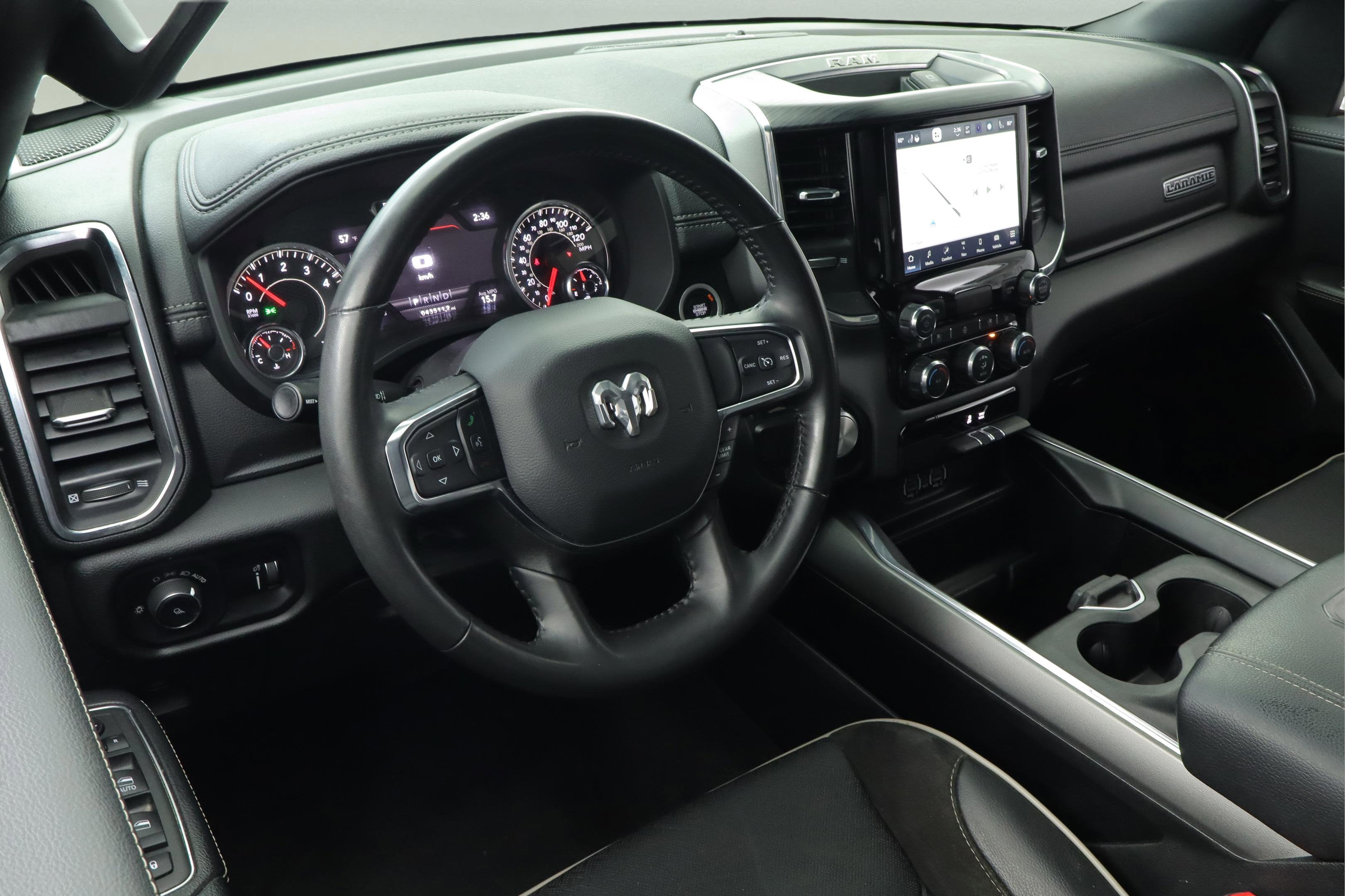 2024 RAM 1500 Laramie Crew Cab 4x2 5'7' Box