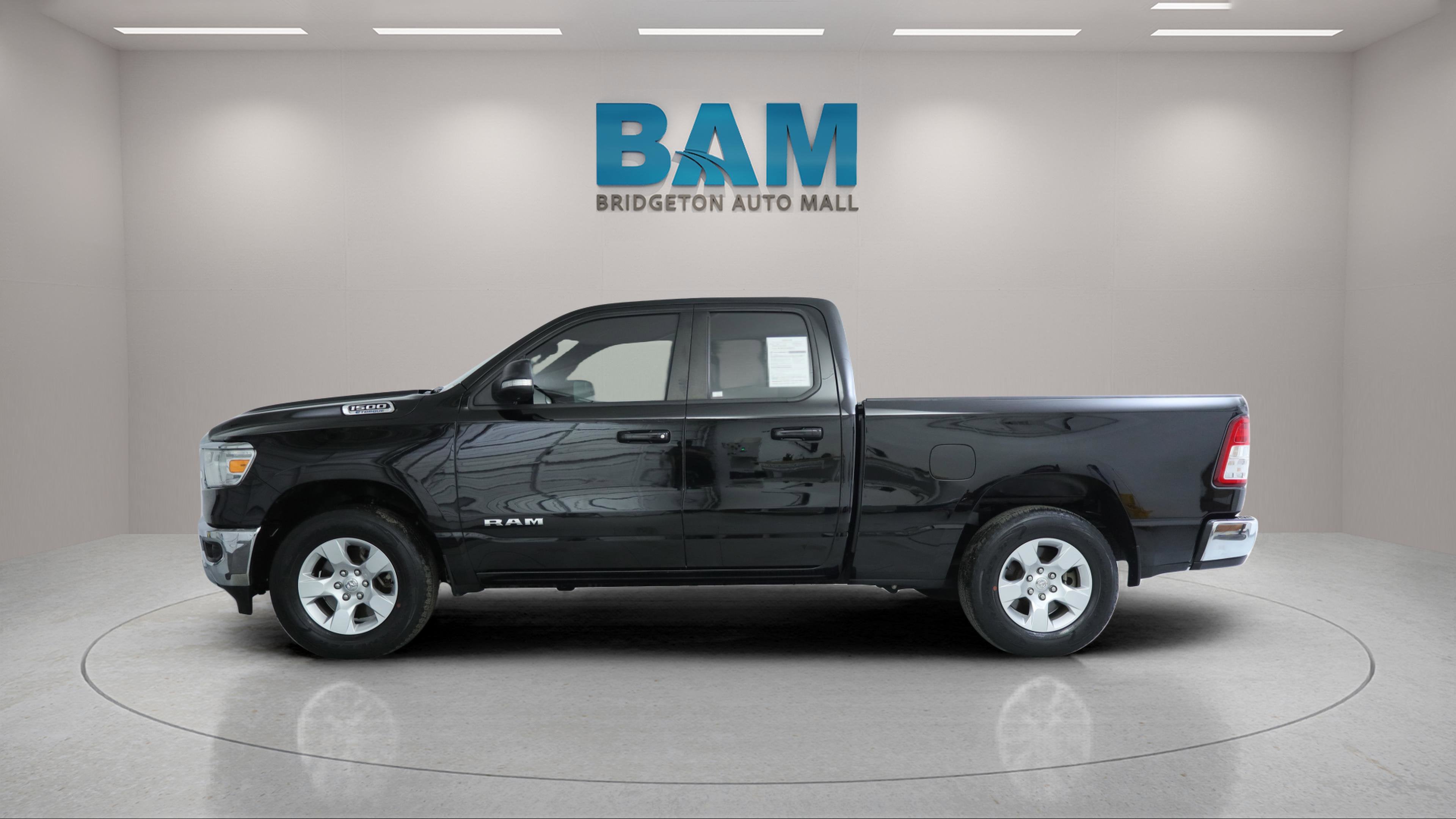 2021 RAM 1500 Big Horn Quad Cab 4x4 6'4' Box