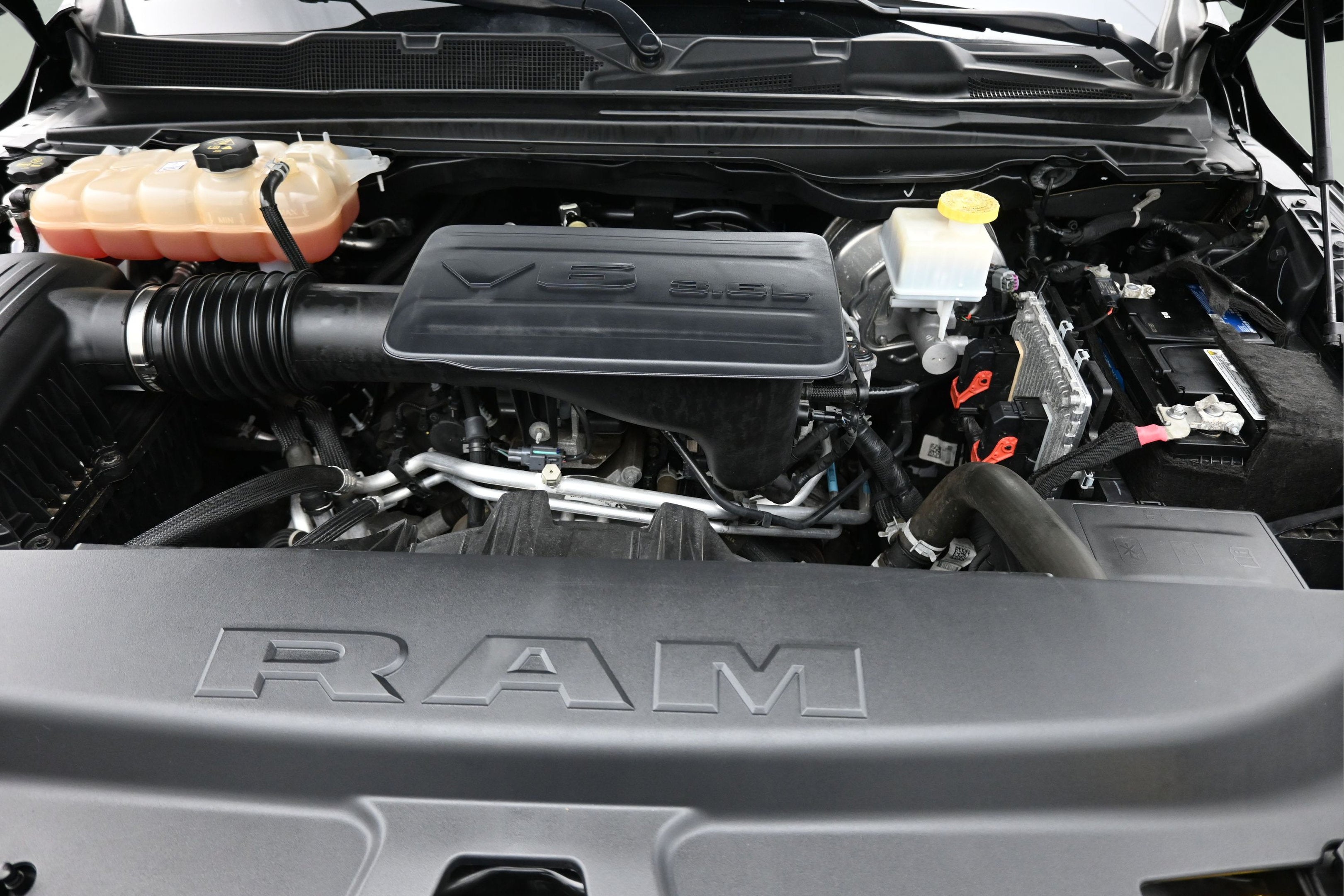 2023 RAM 1500 Big Horn Crew Cab 4x4 5'7' Box