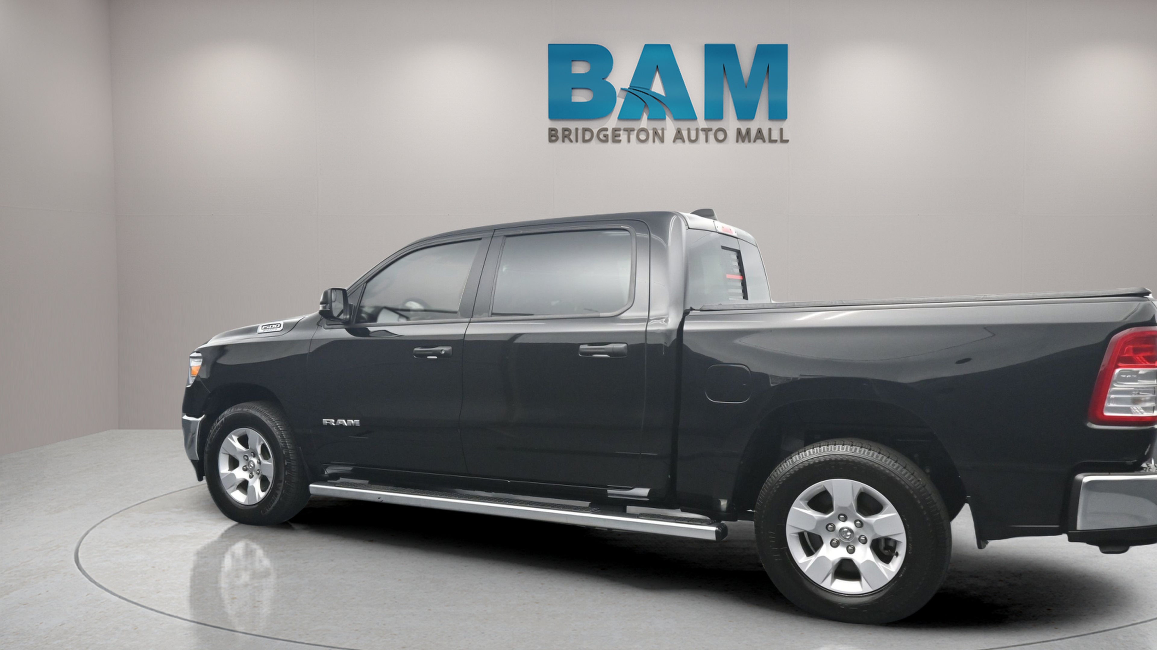 2023 RAM 1500 Big Horn Crew Cab 4x4 5'7' Box