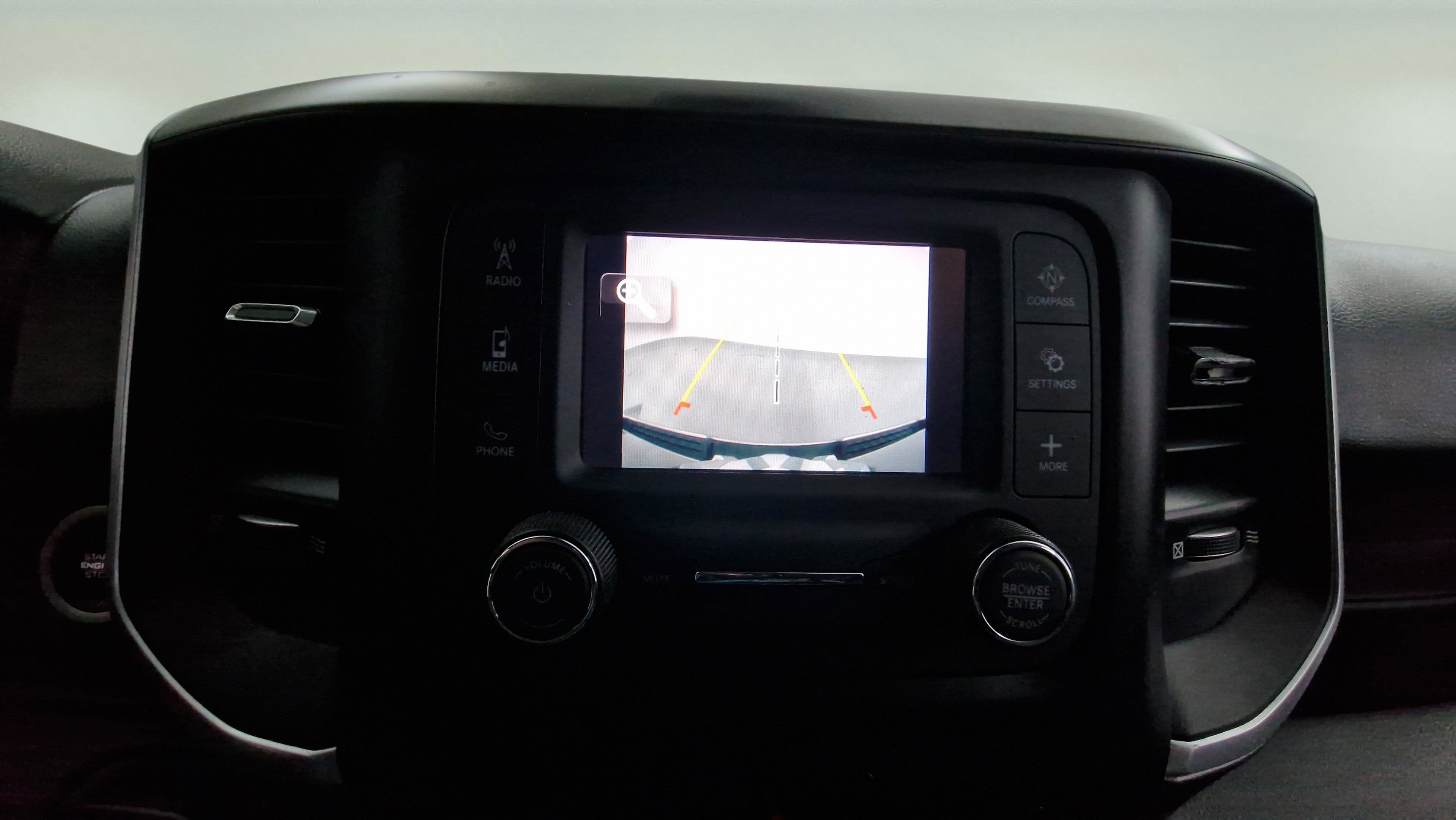 2021 RAM 1500 Big Horn Crew Cab 4x4 5'7' Box