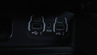 2020 RAM 1500 Big Horn Crew Cab 4x4 5'7' Box