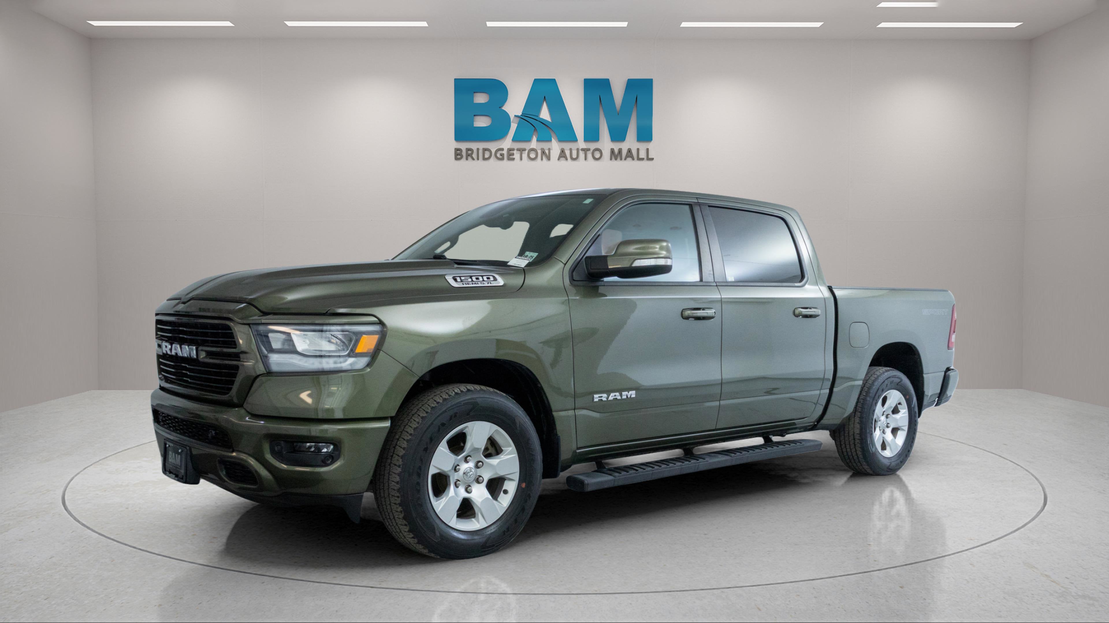 2020 RAM 1500 Big Horn Crew Cab 4x4 5'7' Box