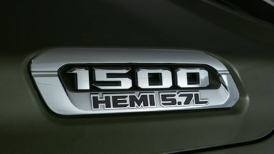 2020 RAM 1500 Big Horn Crew Cab 4x4 5'7' Box