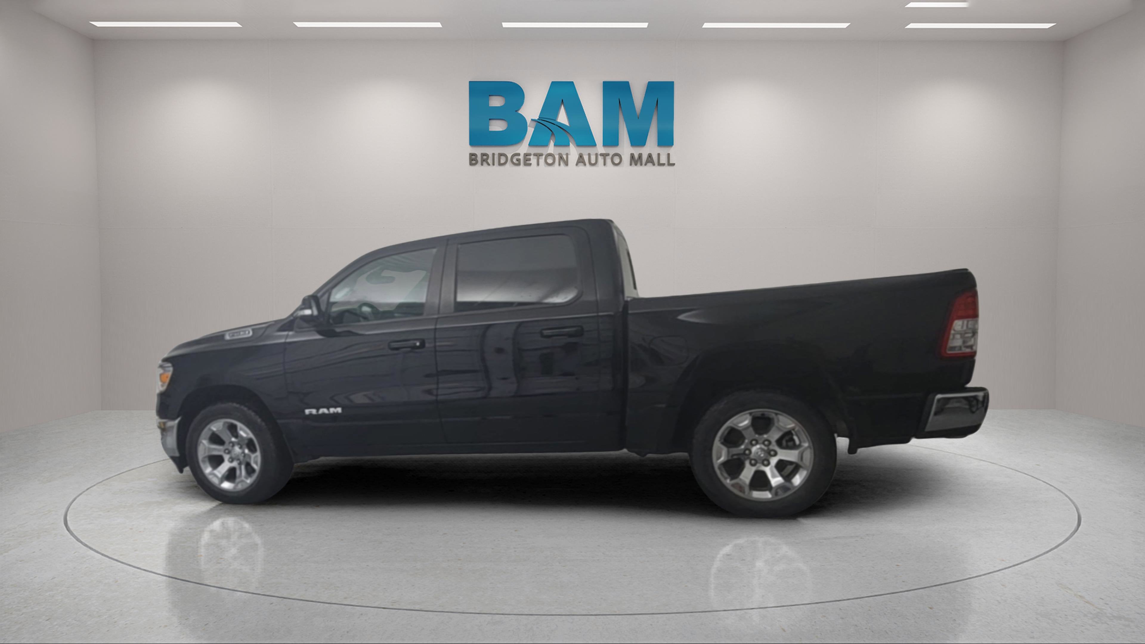 2022 RAM 1500 Lone Star Crew Cab 4x4 5'7' Box