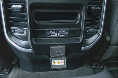 2021 RAM 1500 Big Horn Crew Cab 4x4 5'7' Box