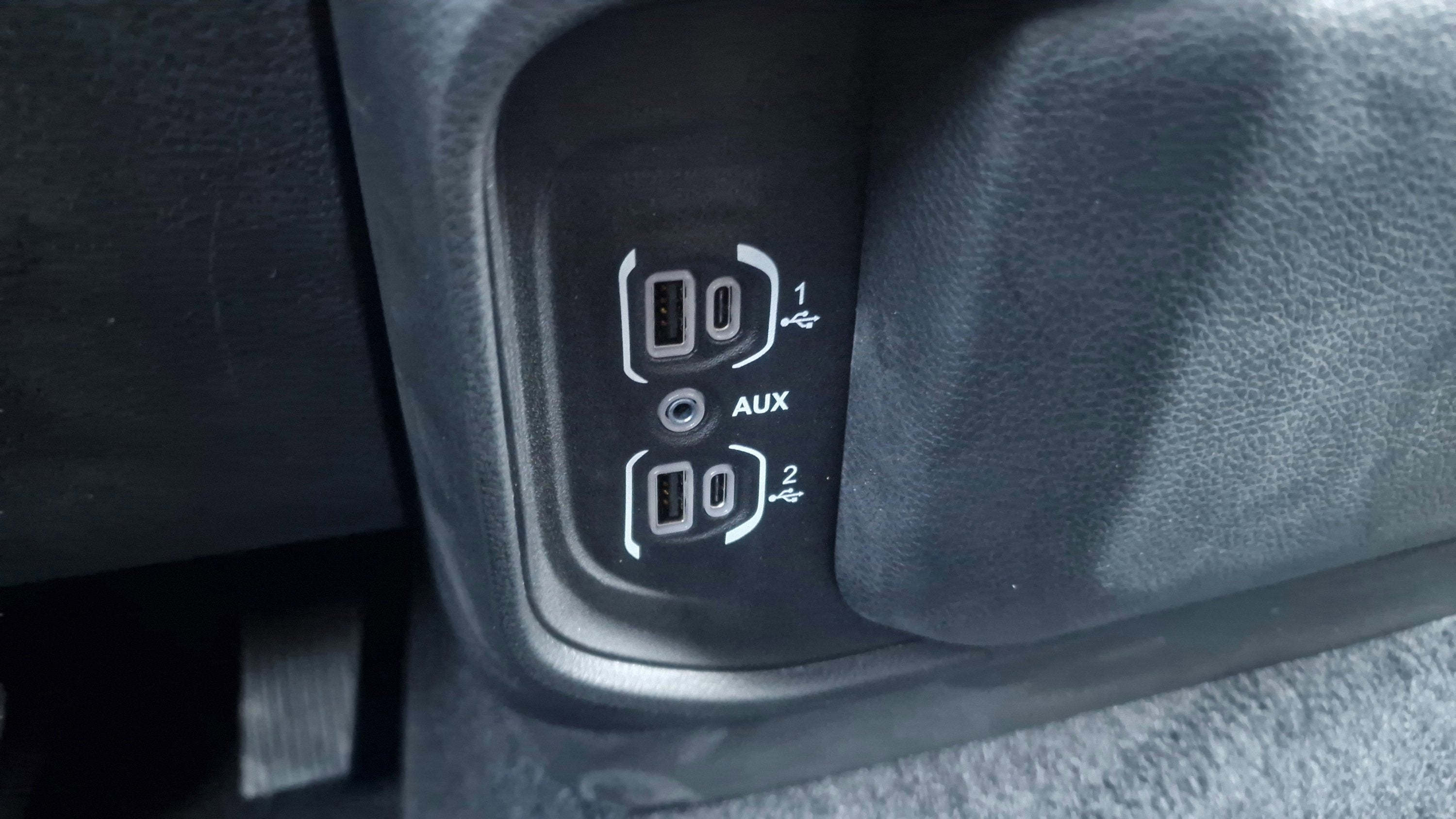 2025 RAM Ram 1500 RAM 1500 TRADESMAN CREW CAB 4X4 5'7' BOX