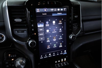 2024 RAM 1500 Laramie Crew Cab 4x4 5'7' Box