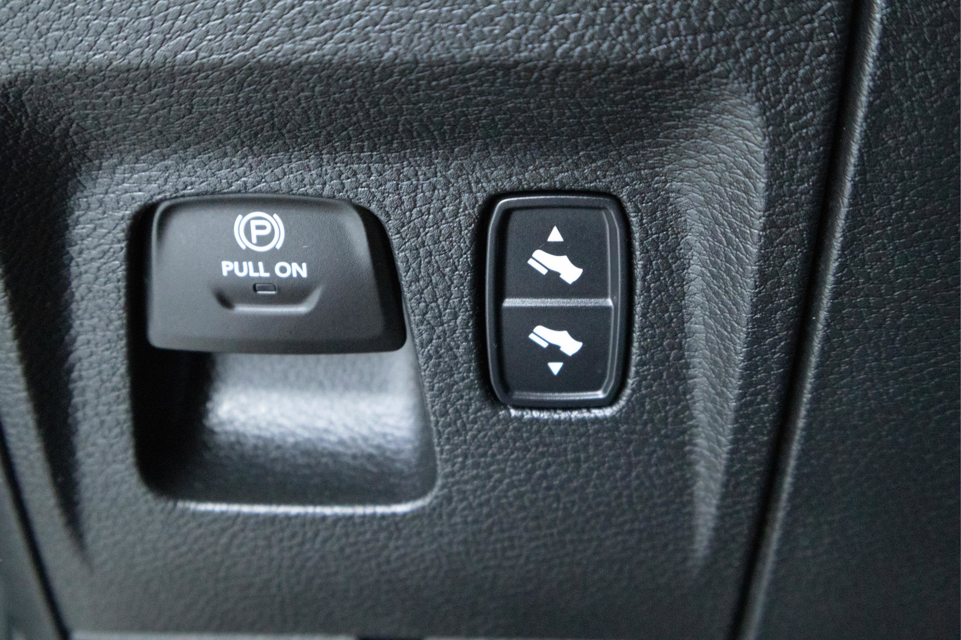 2024 RAM 1500 Laramie Crew Cab 4x4 5'7' Box