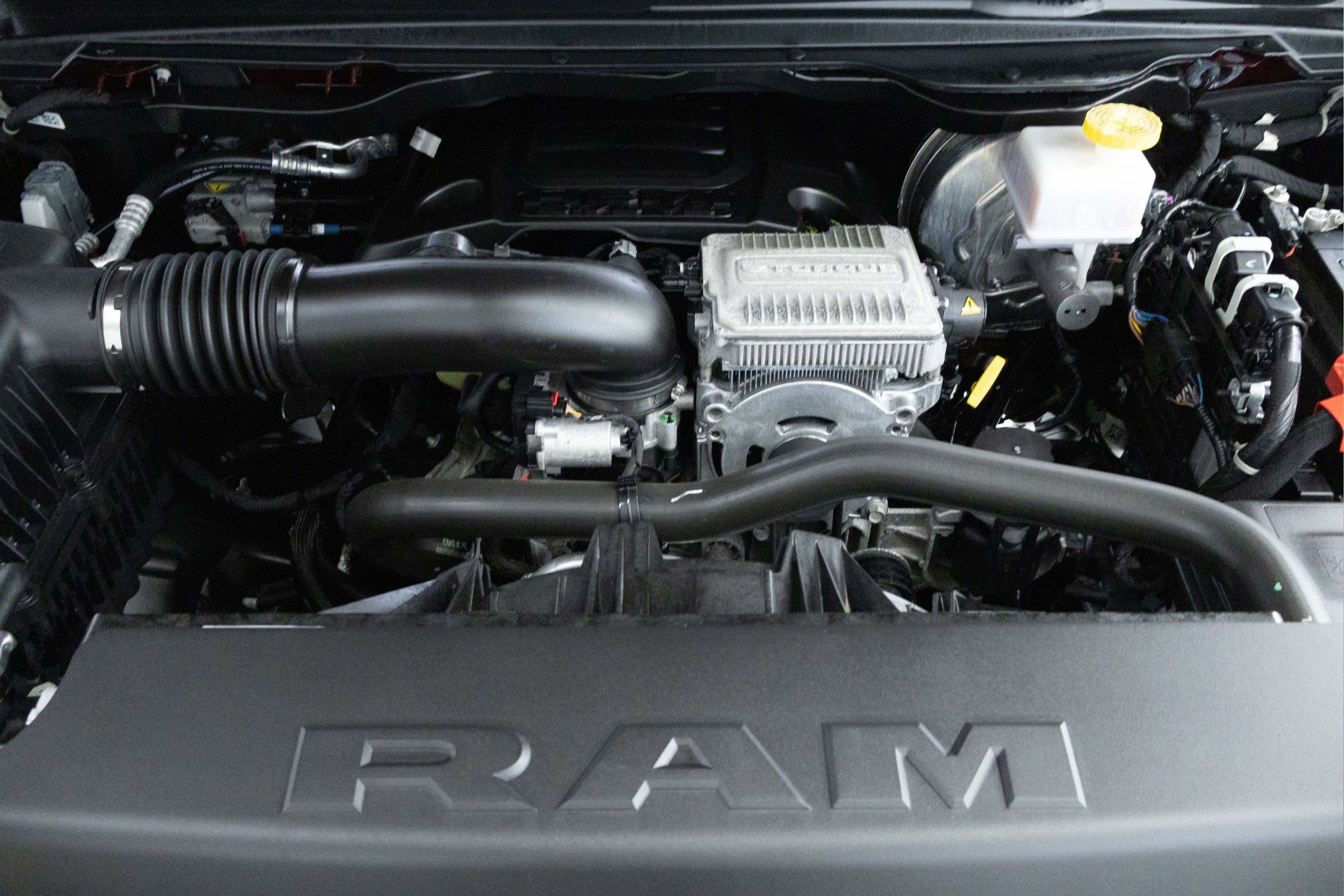 2024 RAM 1500 Laramie Crew Cab 4x4 5'7' Box