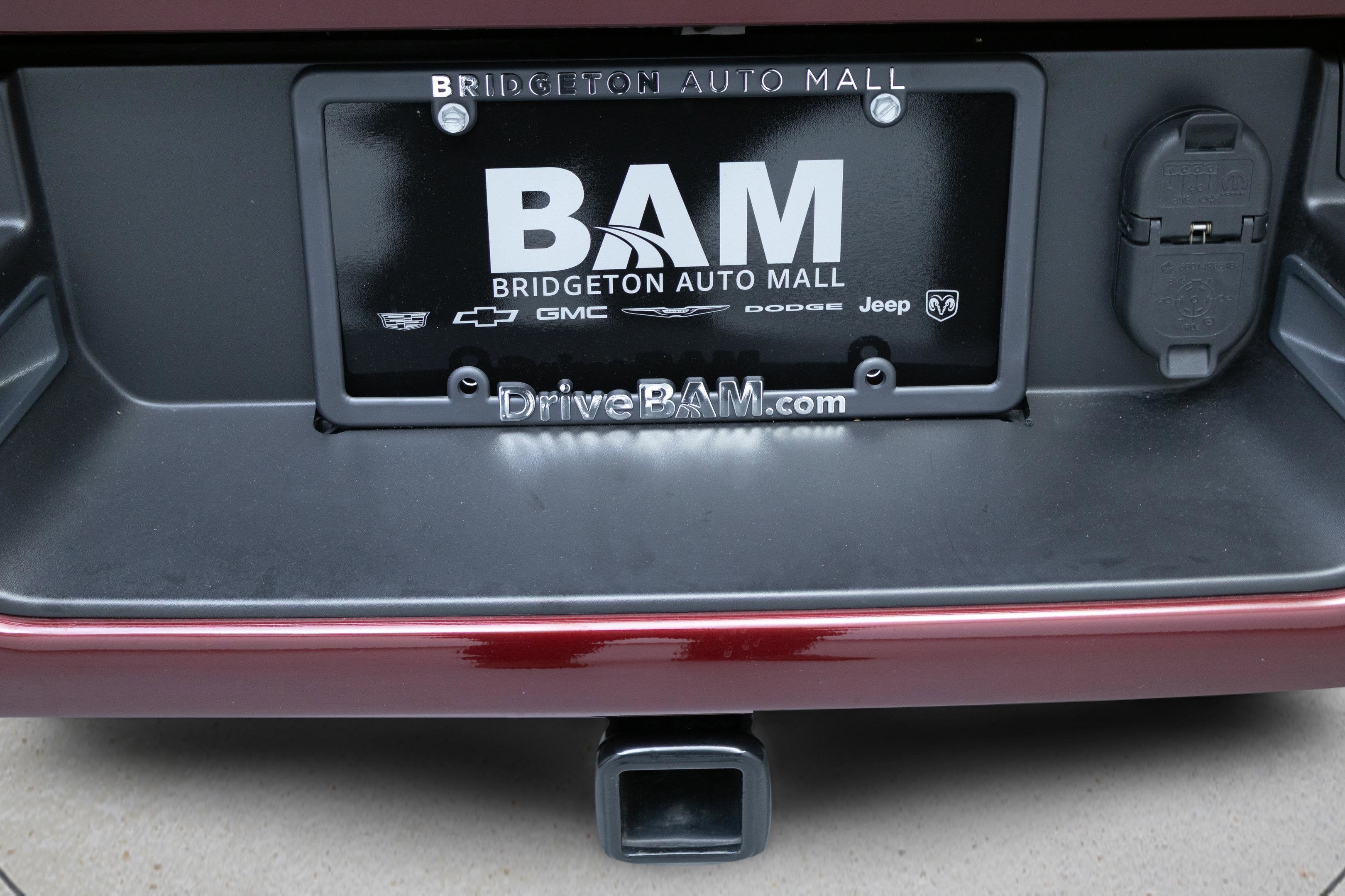 2024 RAM 1500 Laramie Crew Cab 4x4 5'7' Box