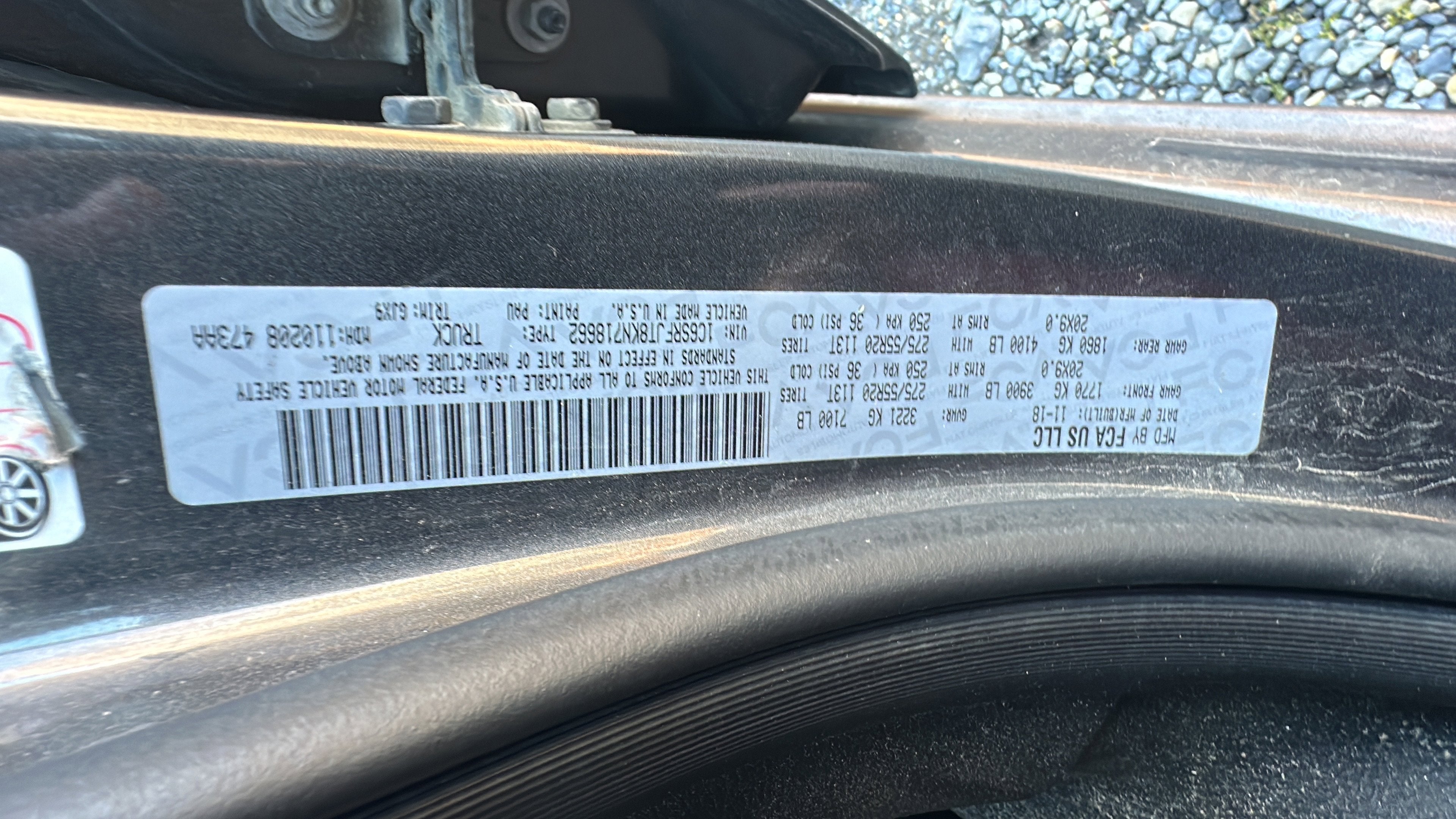 2019 RAM 1500 Laramie Crew Cab 4x4 5'7' Box