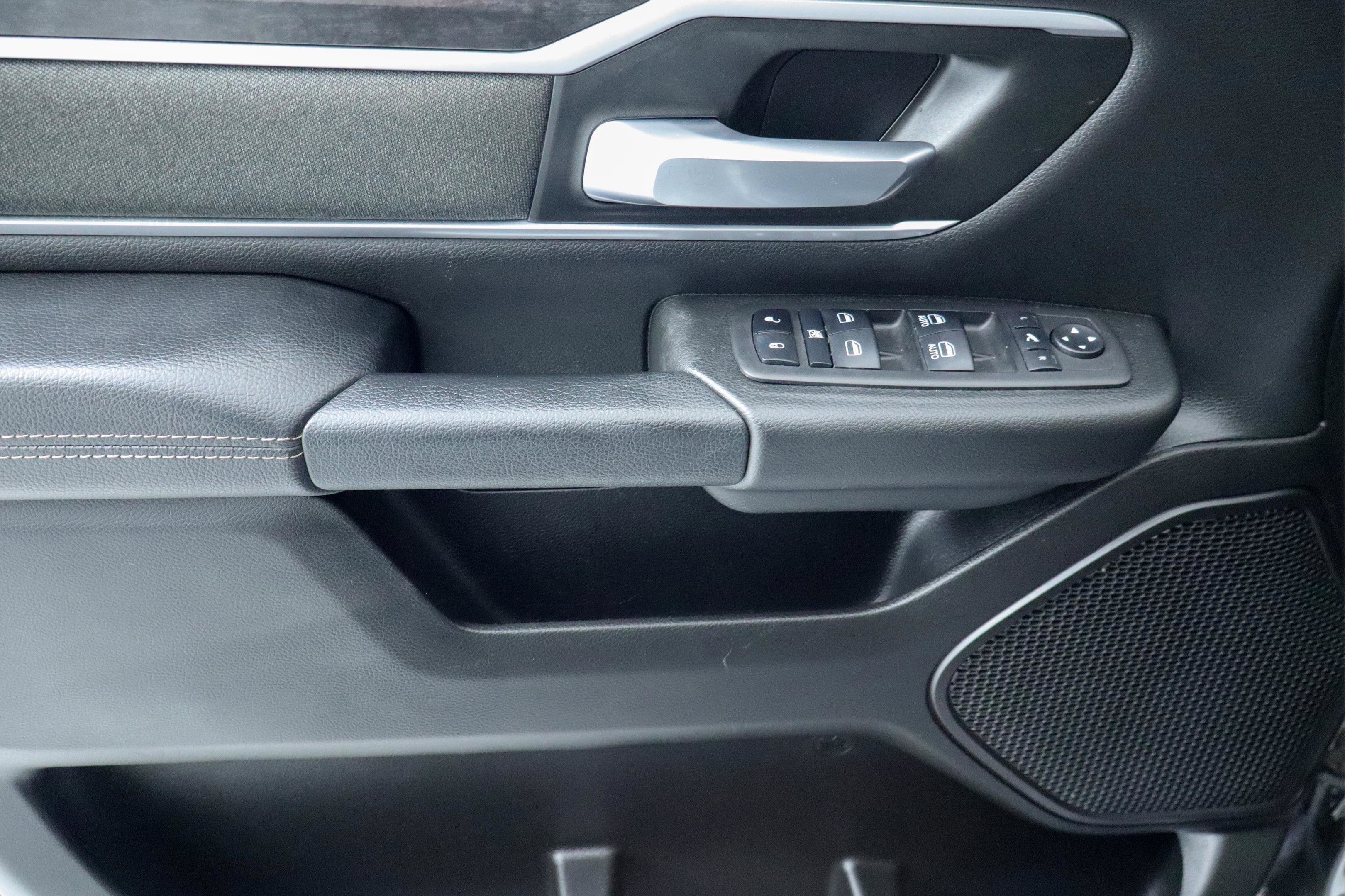 2023 RAM 1500 Big Horn Crew Cab 4x4 6'4' Box