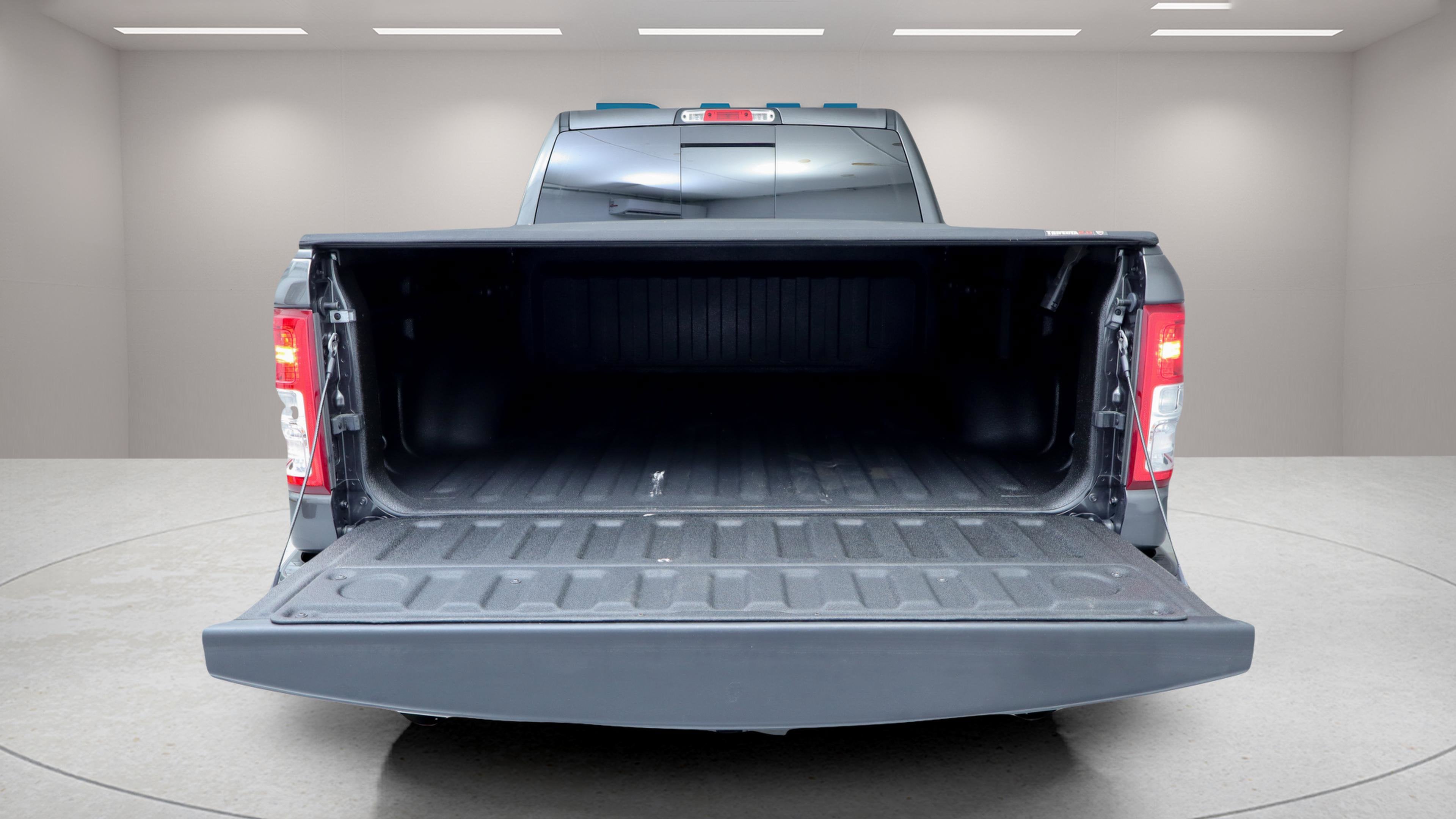 2023 RAM 1500 Big Horn Crew Cab 4x4 6'4' Box