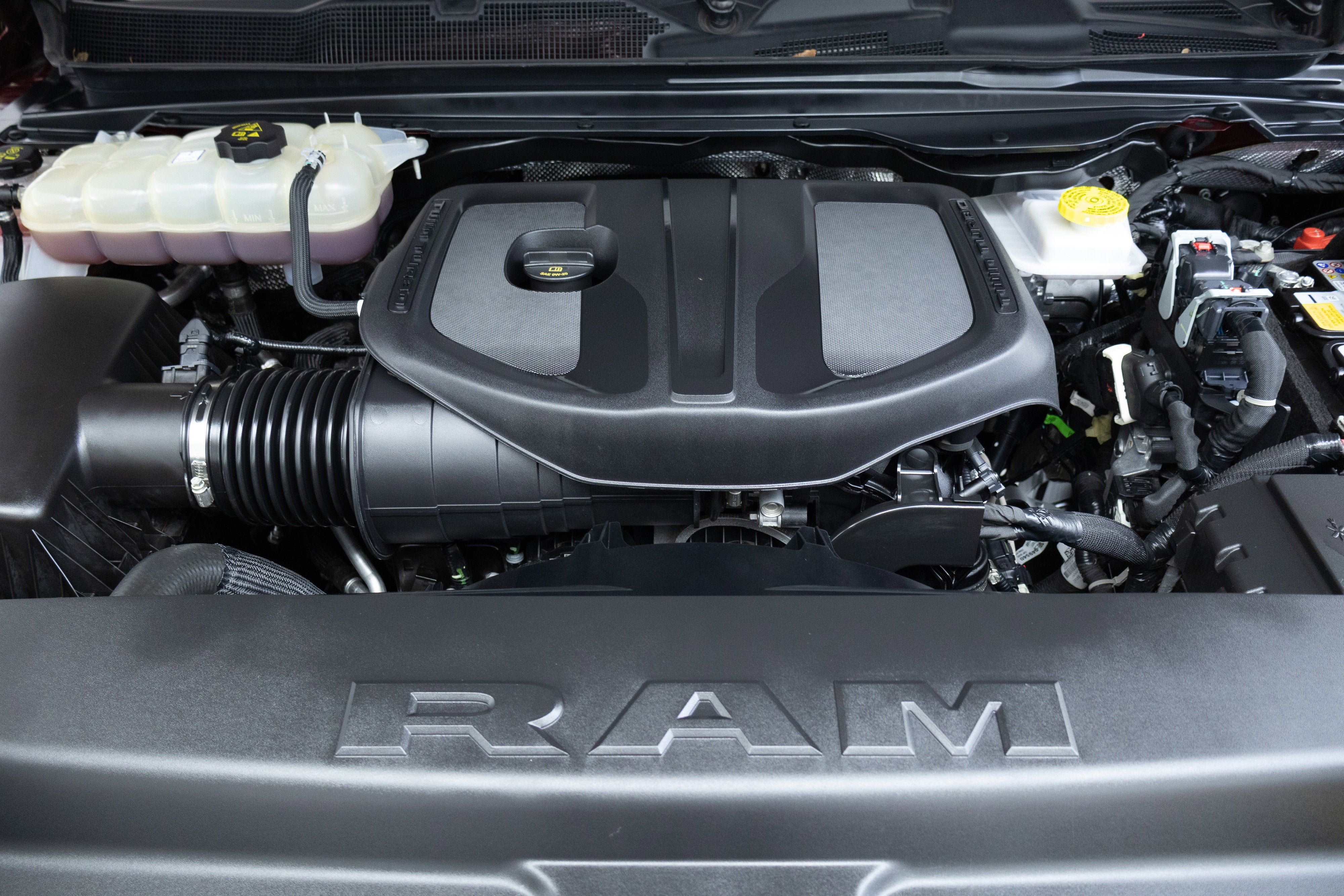 2025 RAM 1500 Laramie Crew Cab 4x4 6'4' Box