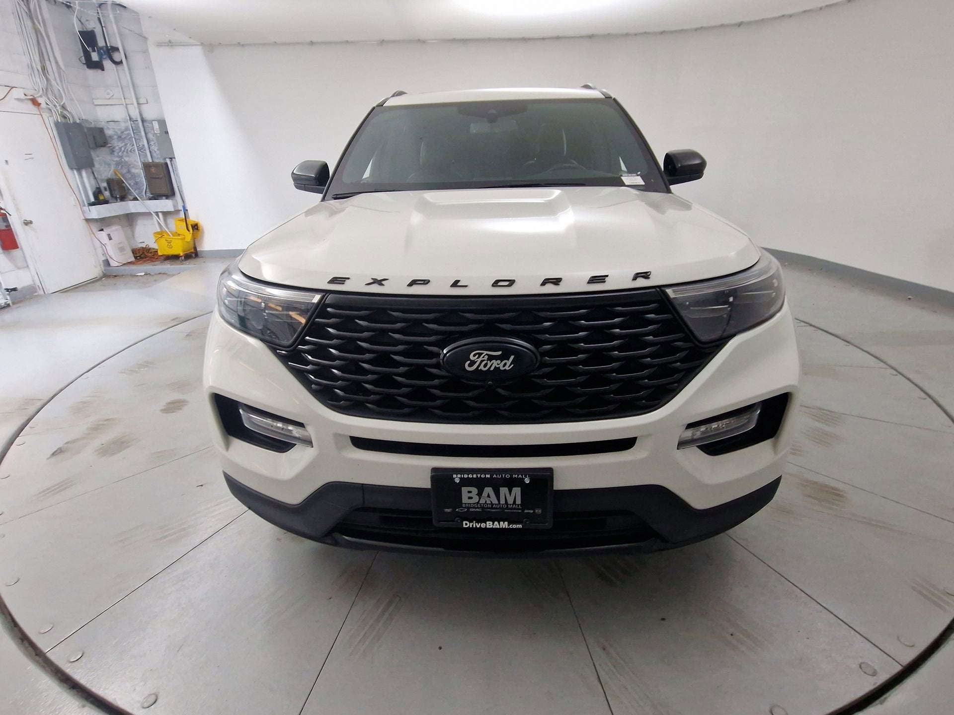 2022 Ford Explorer ST-Line