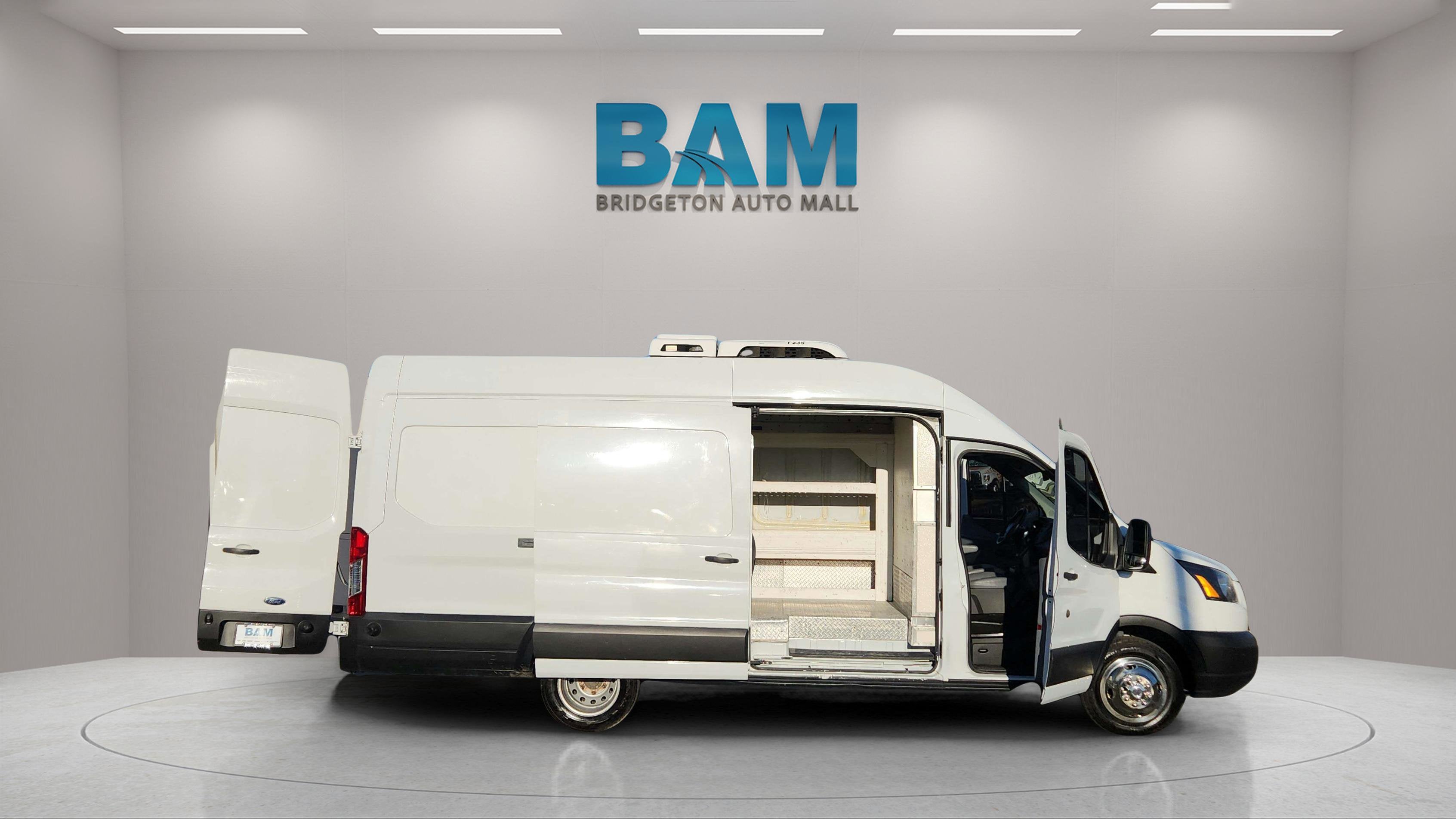 2017 Ford Transit-350 w/Sliding Pass-Side Cargo-Door