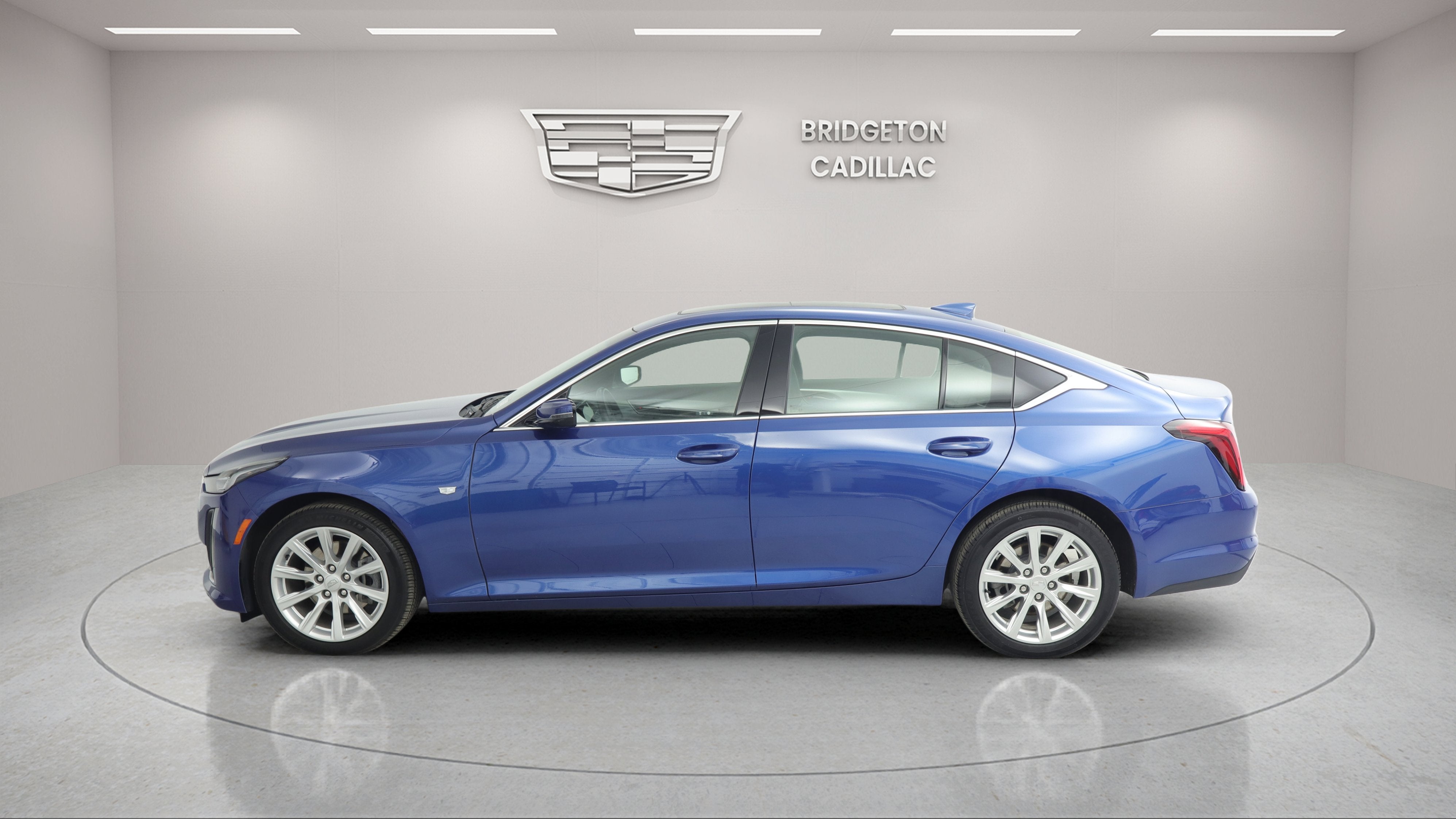 2023 Cadillac CT5 Luxury