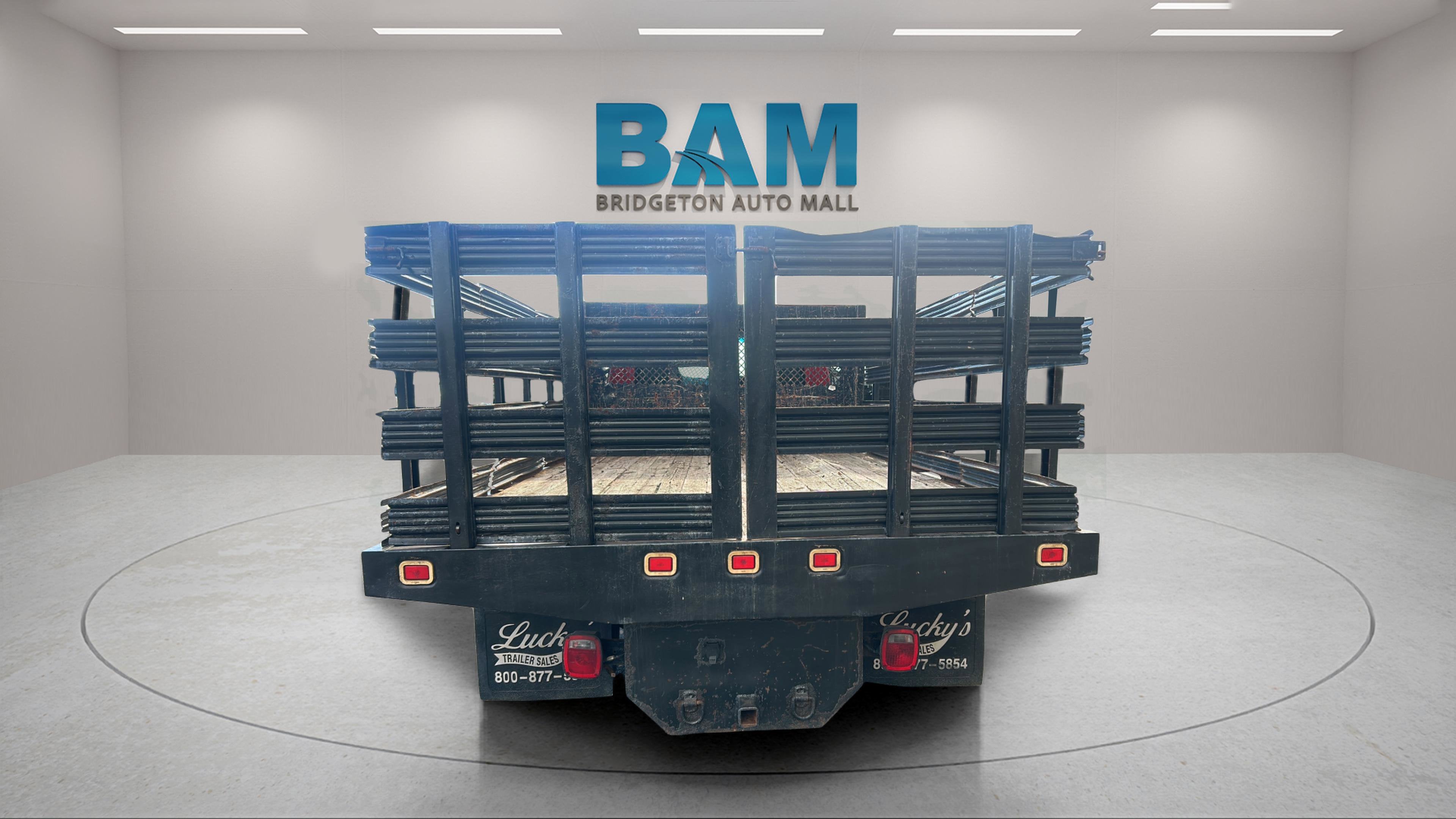 2005 Chevrolet CC5500 Regular Cab 2WD