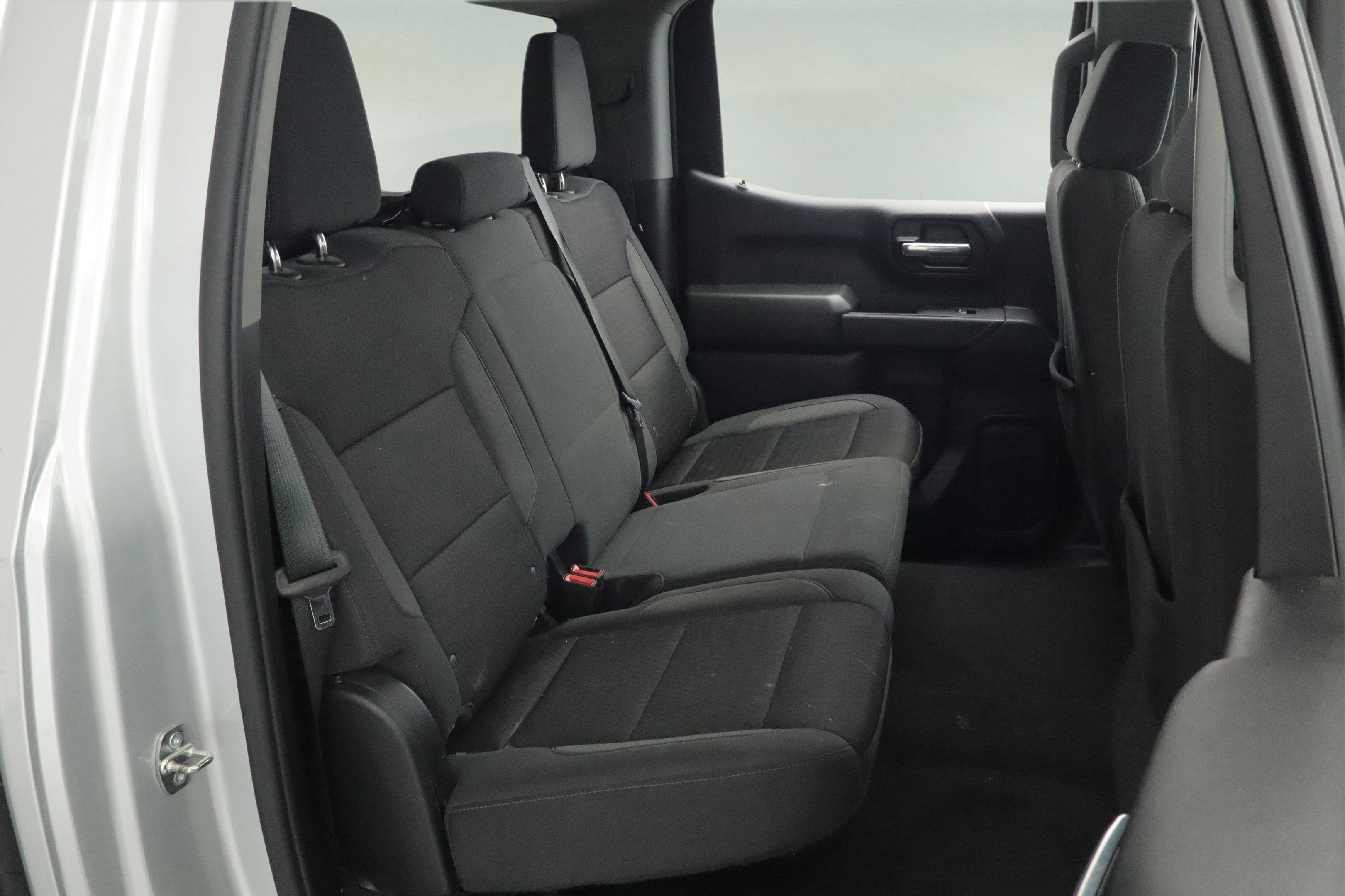 2022 Chevrolet Silverado 1500 4WD Crew Cab Short Bed Custom