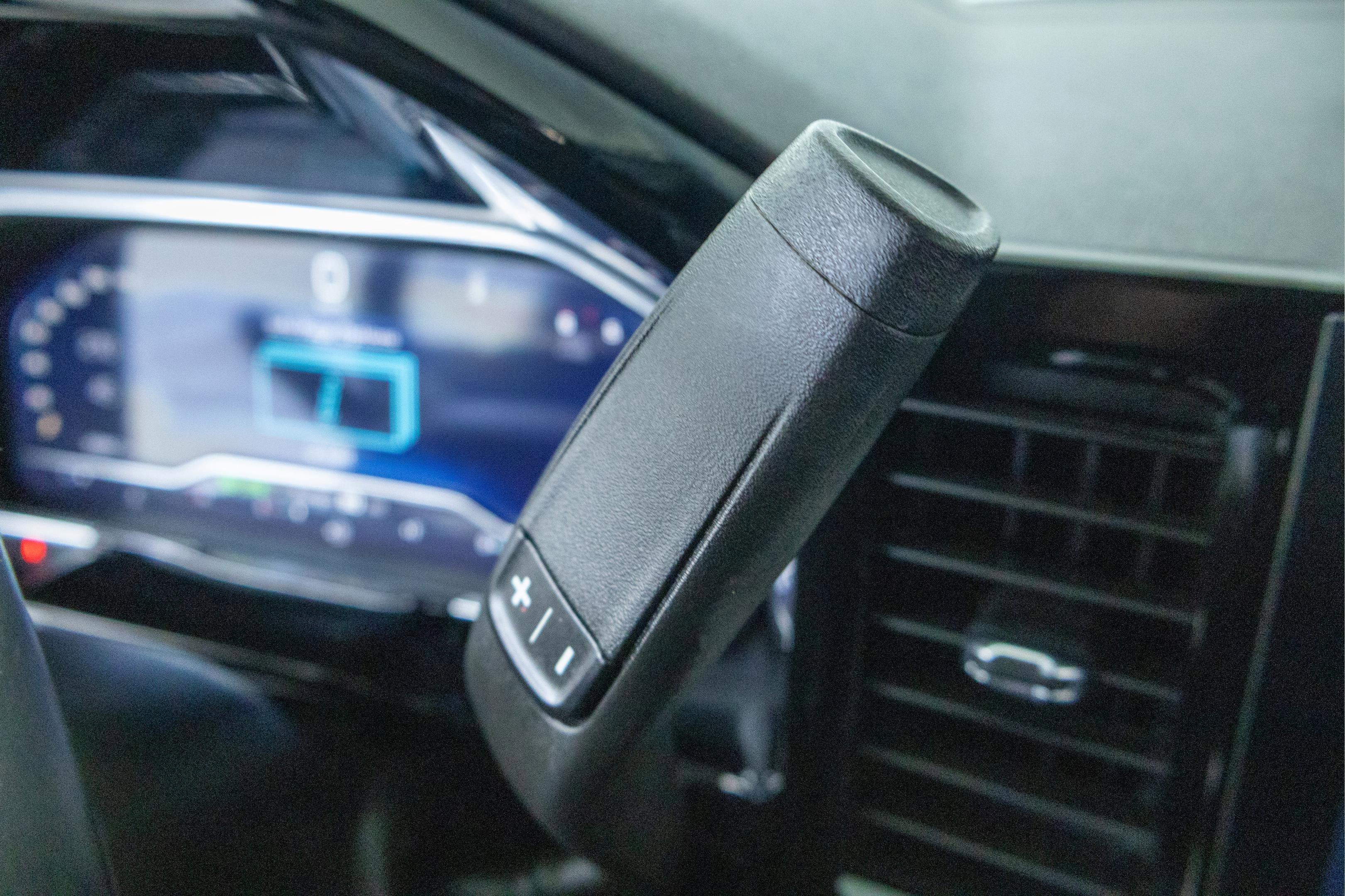 2022 Chevrolet Silverado 1500 4WD Crew Cab Short Bed LT with 2FL