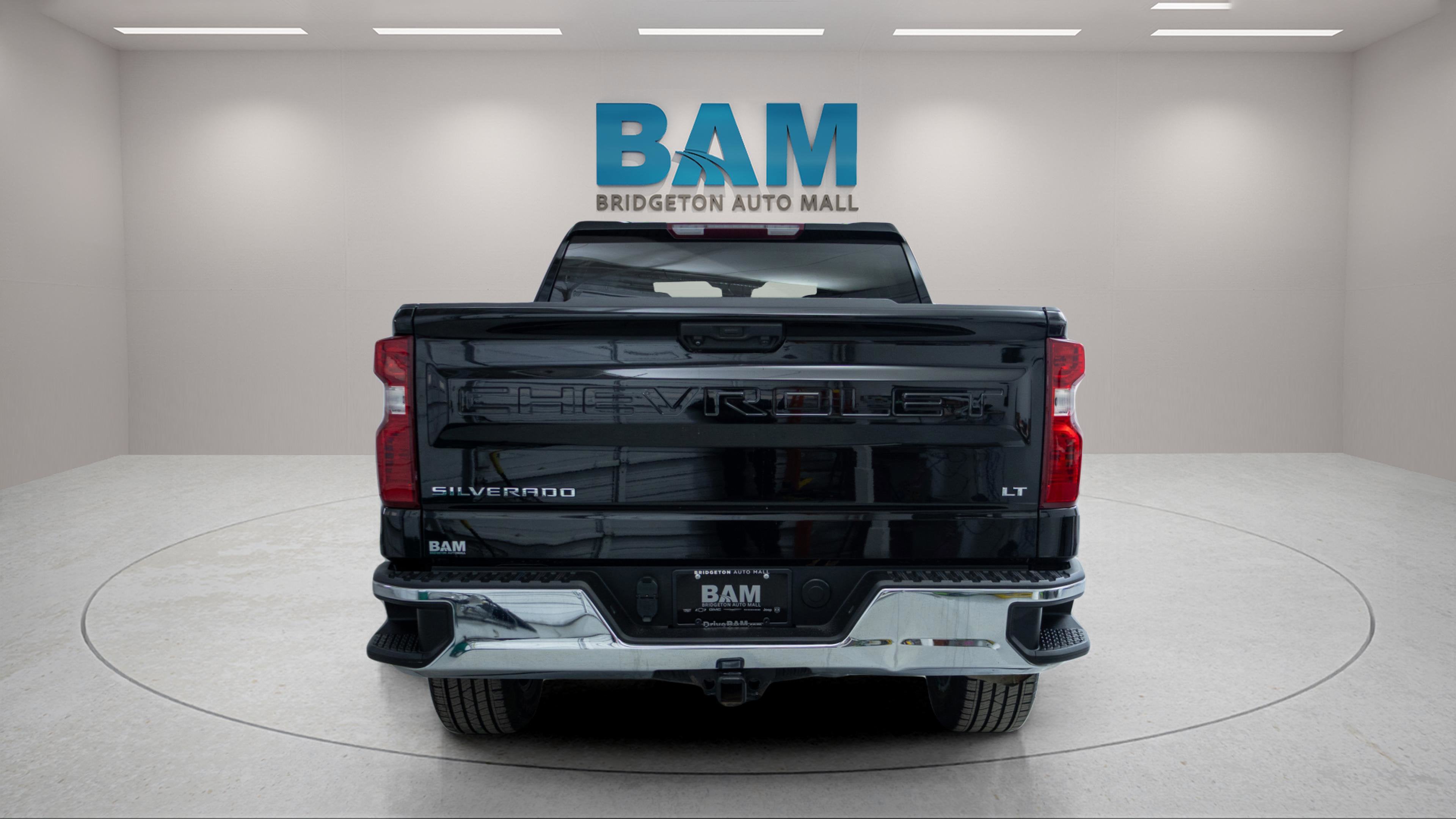 2022 Chevrolet Silverado 1500 4WD Crew Cab Short Bed LT with 2FL