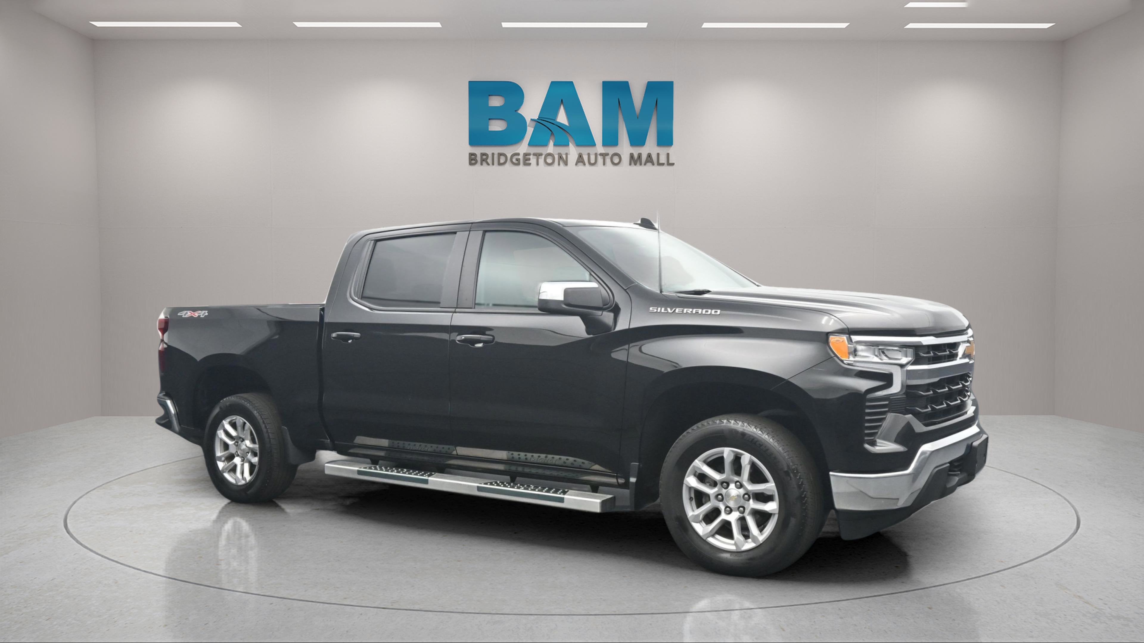 2022 Chevrolet Silverado 1500 4WD Crew Cab Short Bed LT with 2FL