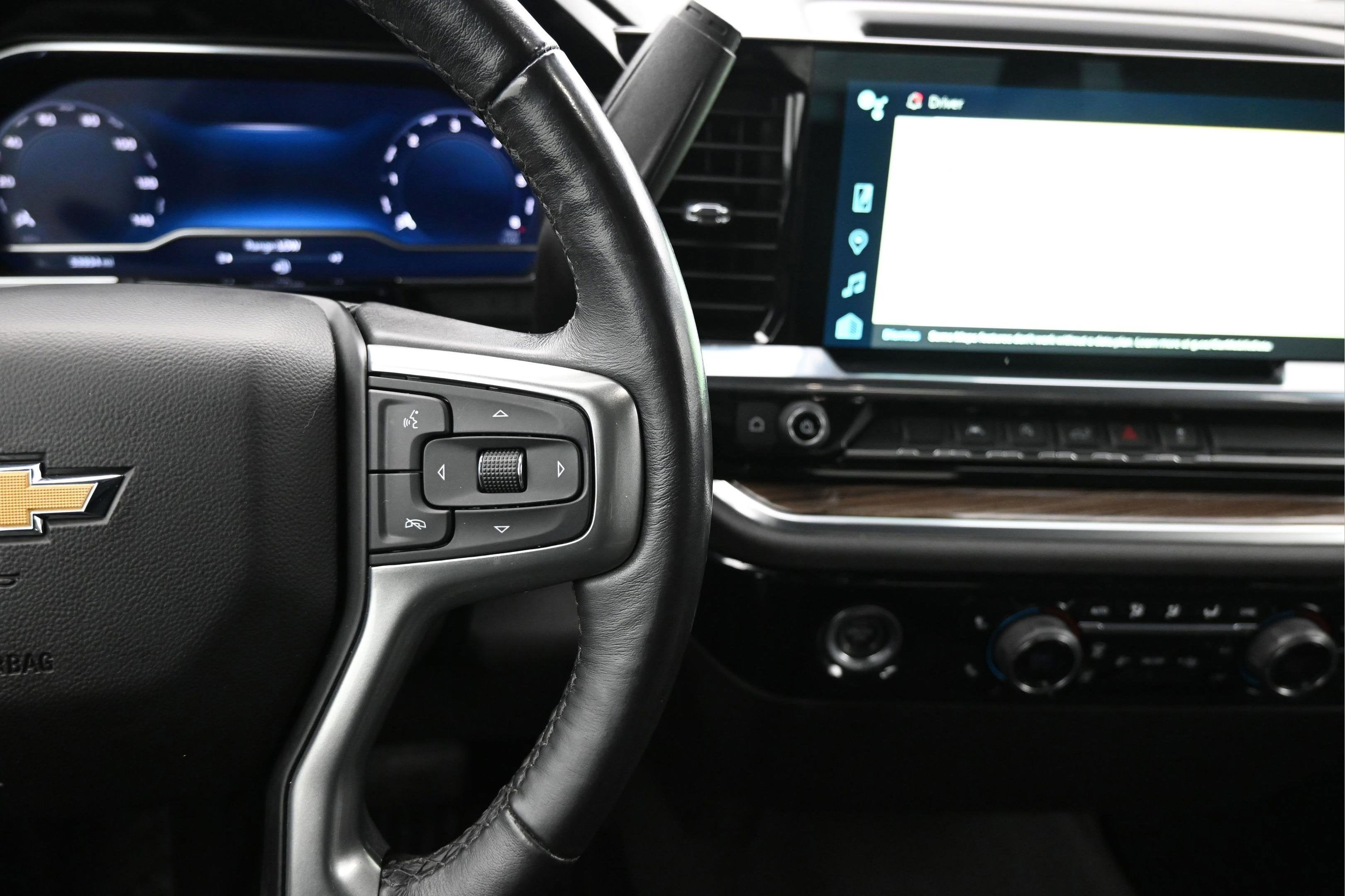 2022 Chevrolet Silverado 1500 4WD Crew Cab Short Bed LT with 2FL
