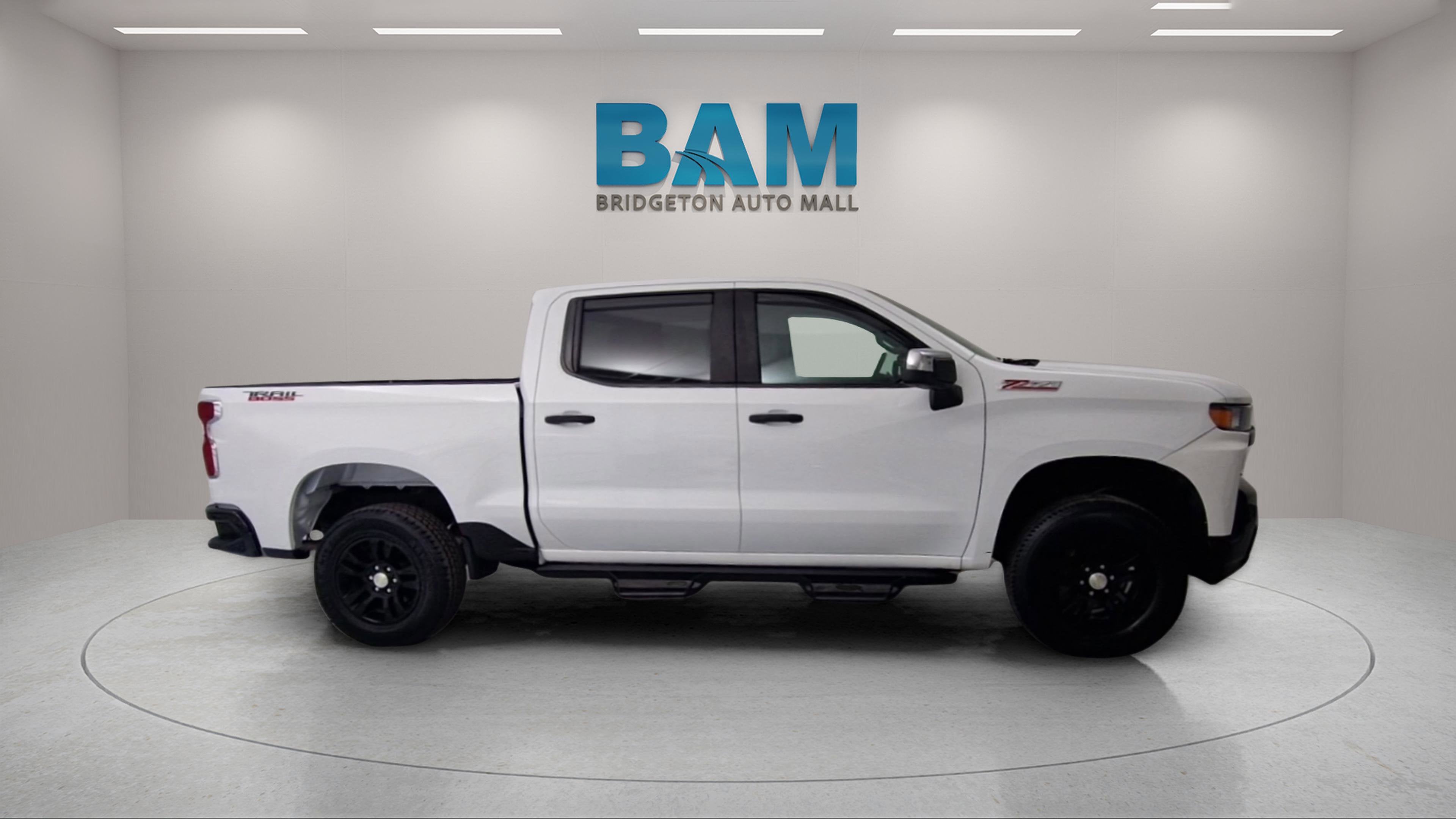 2021 Chevrolet Silverado 1500 4WD Crew Cab Short Bed Custom Trail Boss