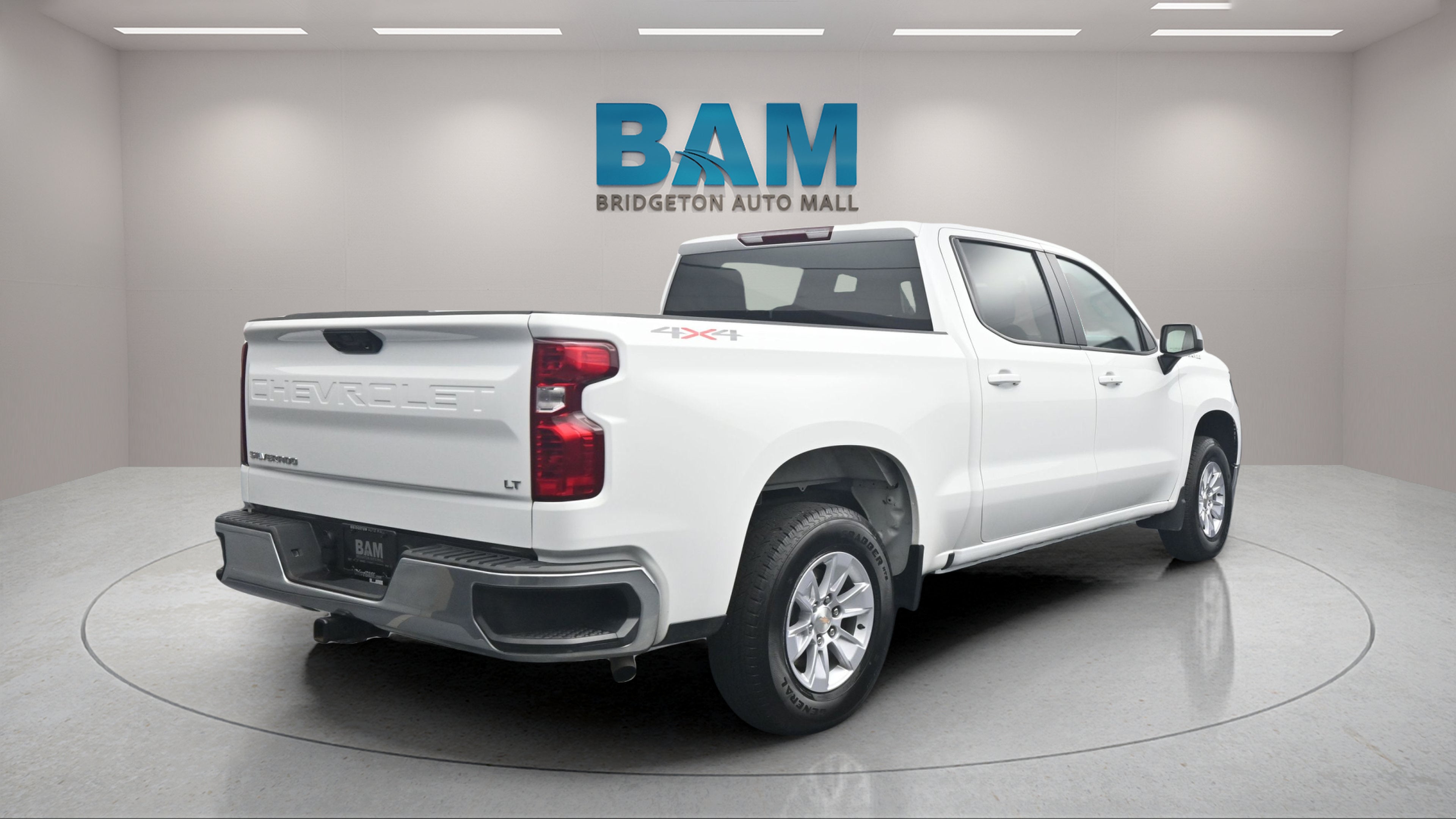 2026 Chevrolet Silverado 1500 4WD Crew Cab Standard Bed LT