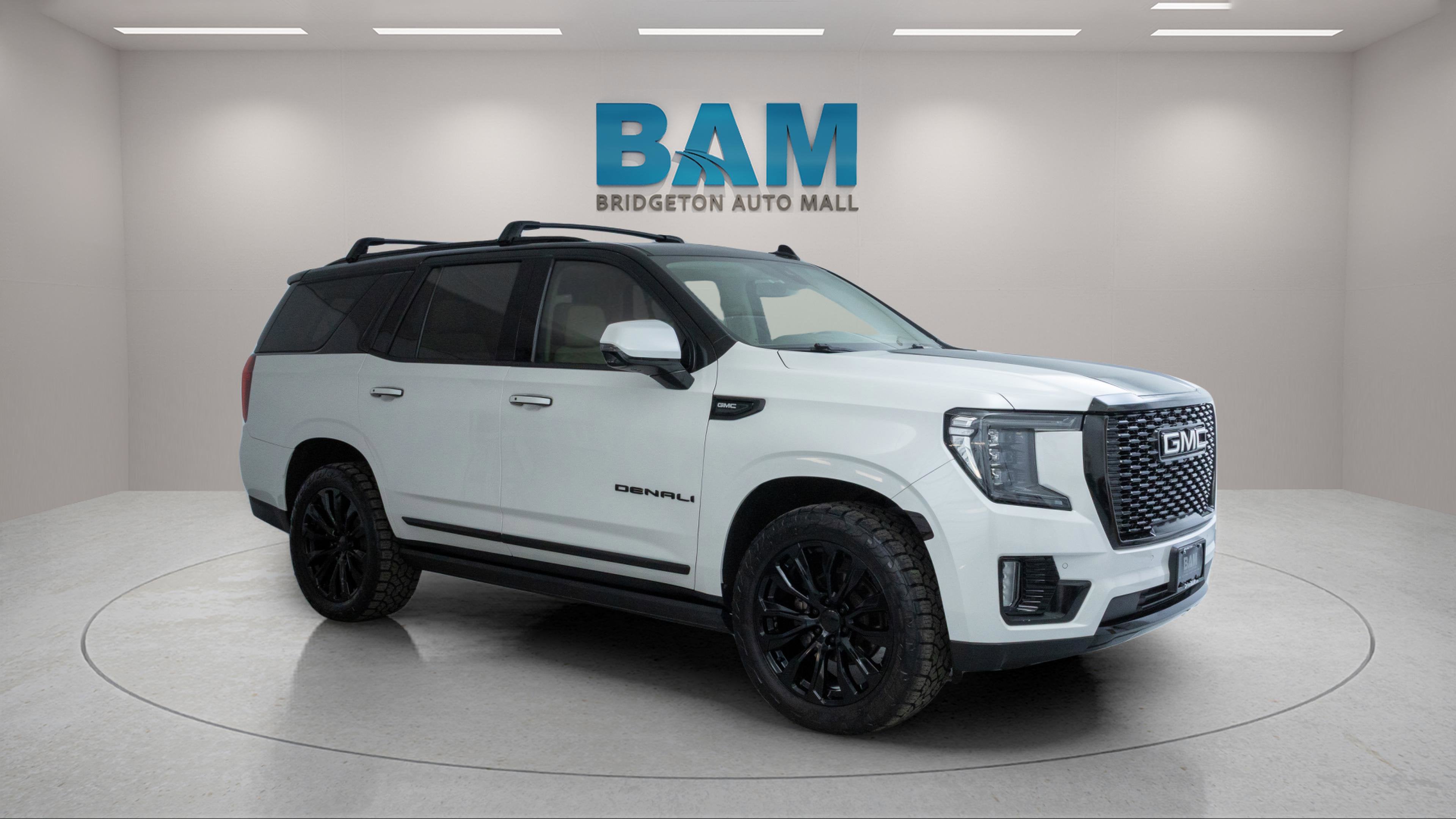 2022 GMC Yukon 4WD Denali