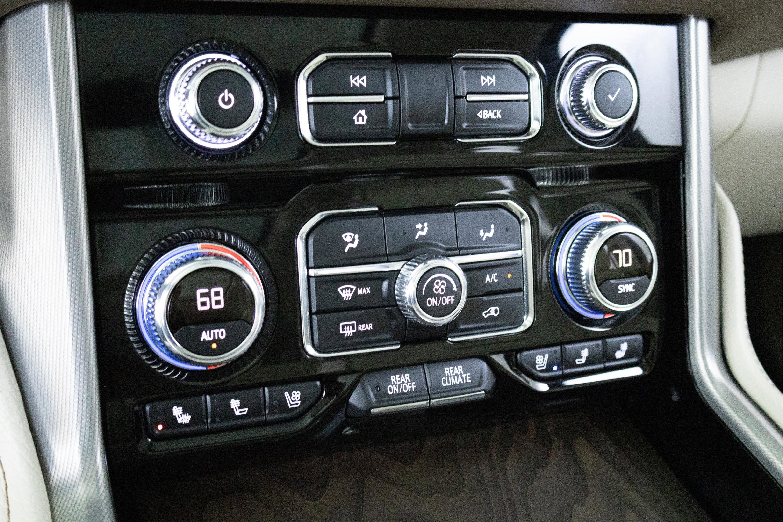 2022 GMC Yukon 4WD Denali