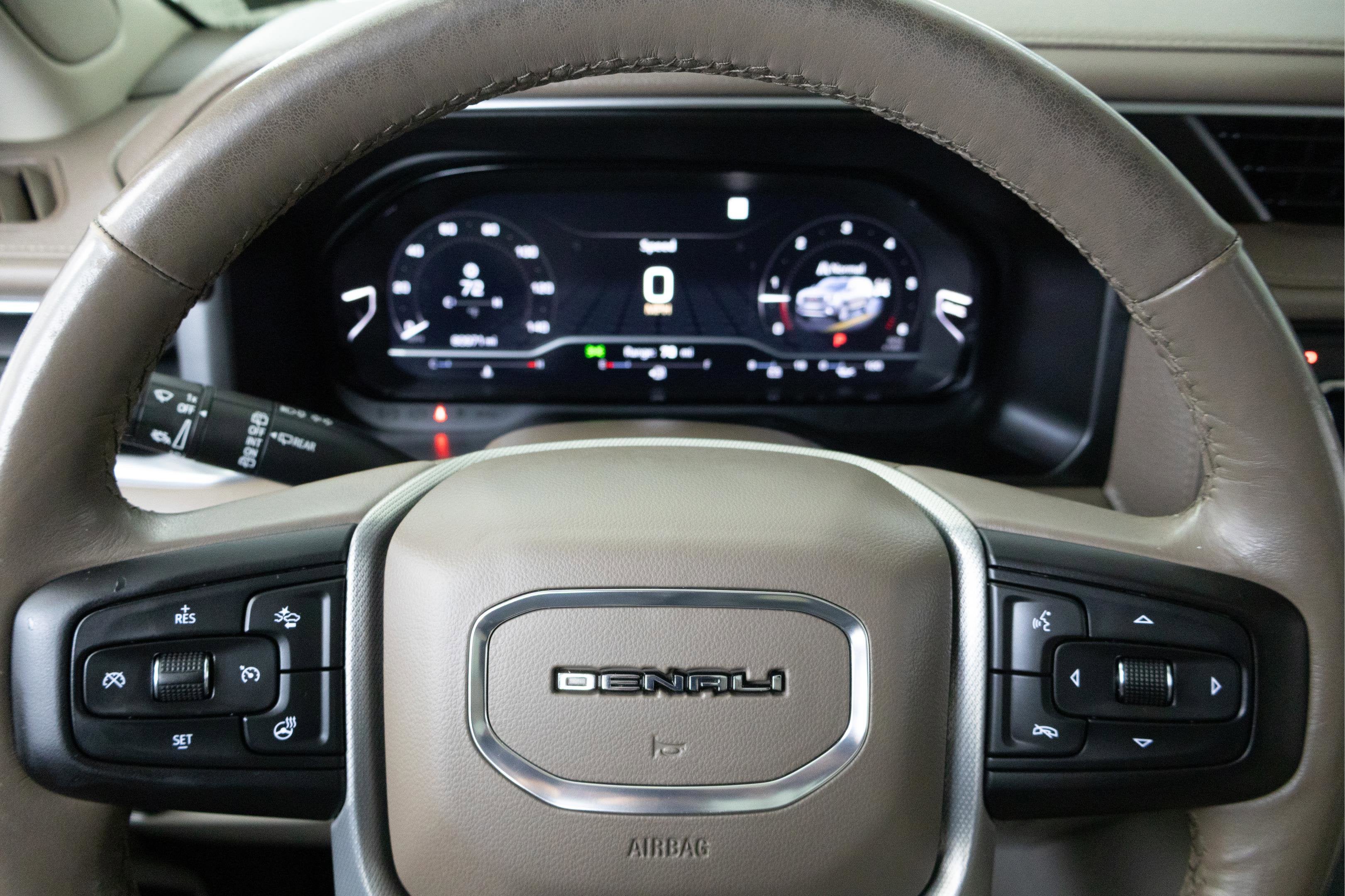 2022 GMC Yukon 4WD Denali