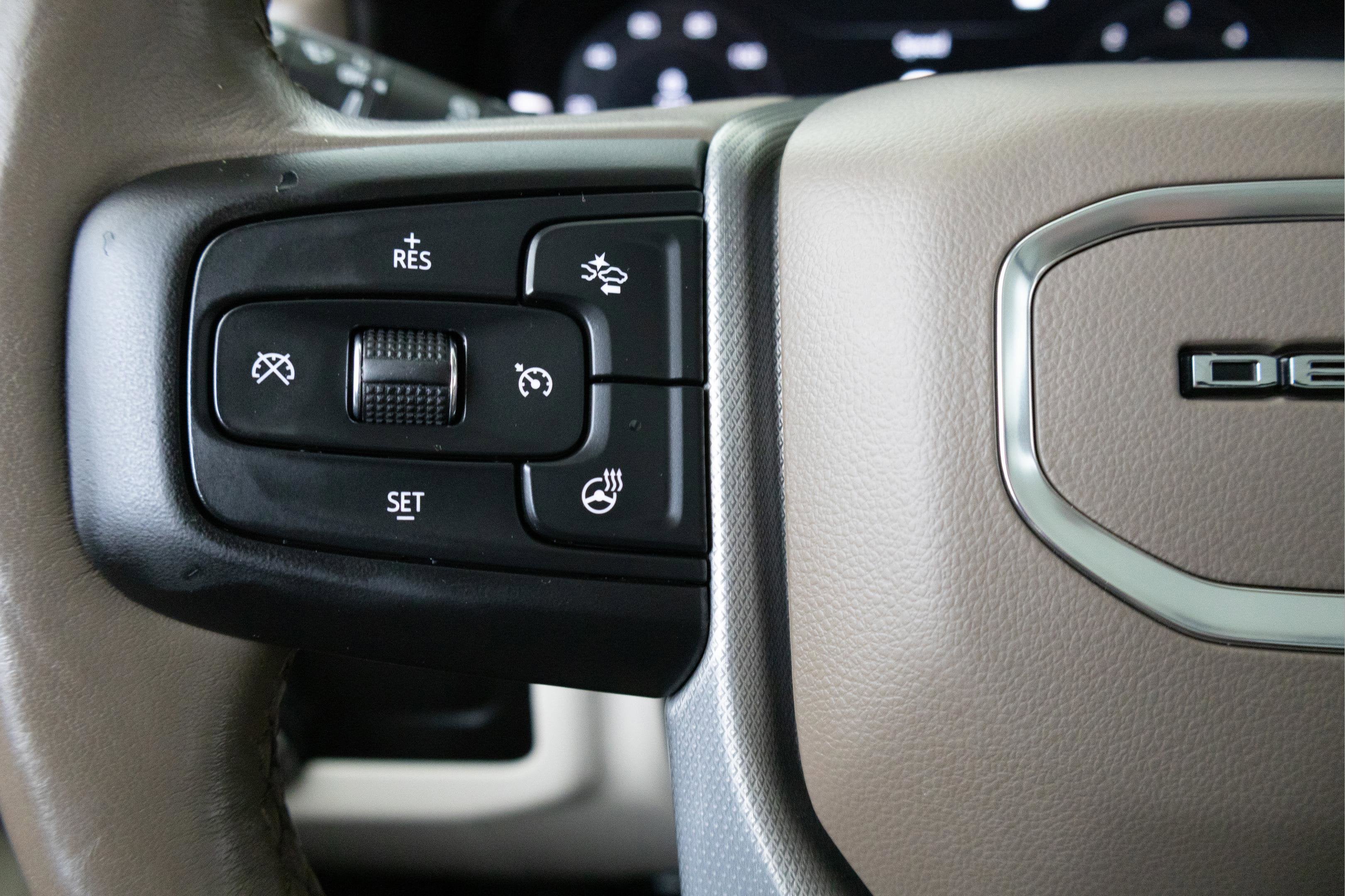 2022 GMC Yukon 4WD Denali