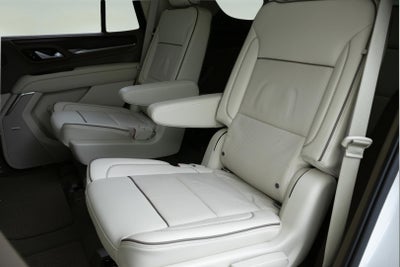 2022 GMC Yukon 4WD Denali