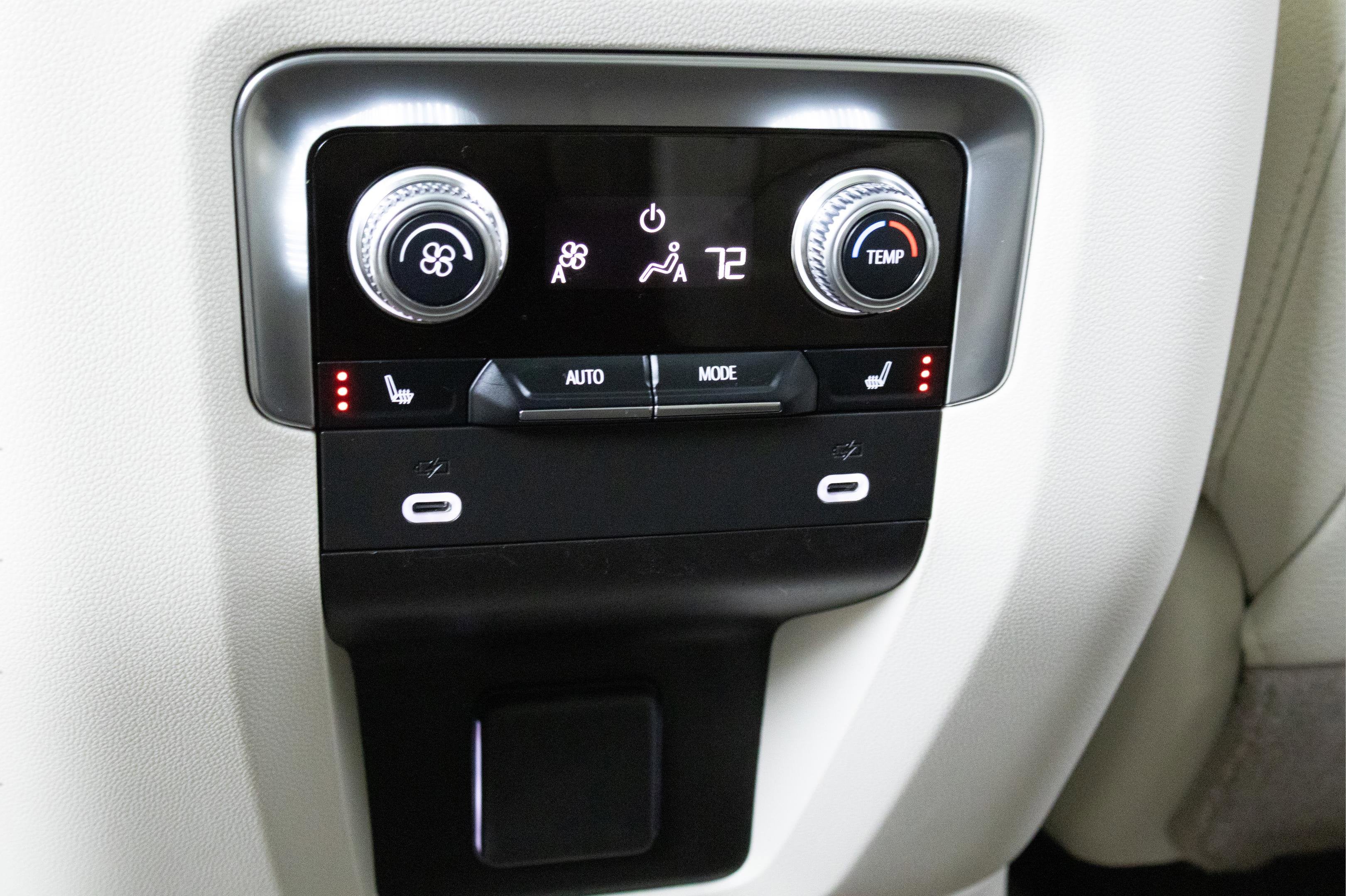 2022 GMC Yukon 4WD Denali