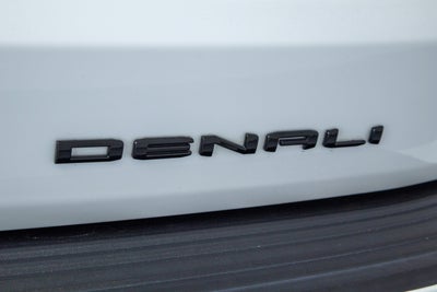 2022 GMC Yukon 4WD Denali