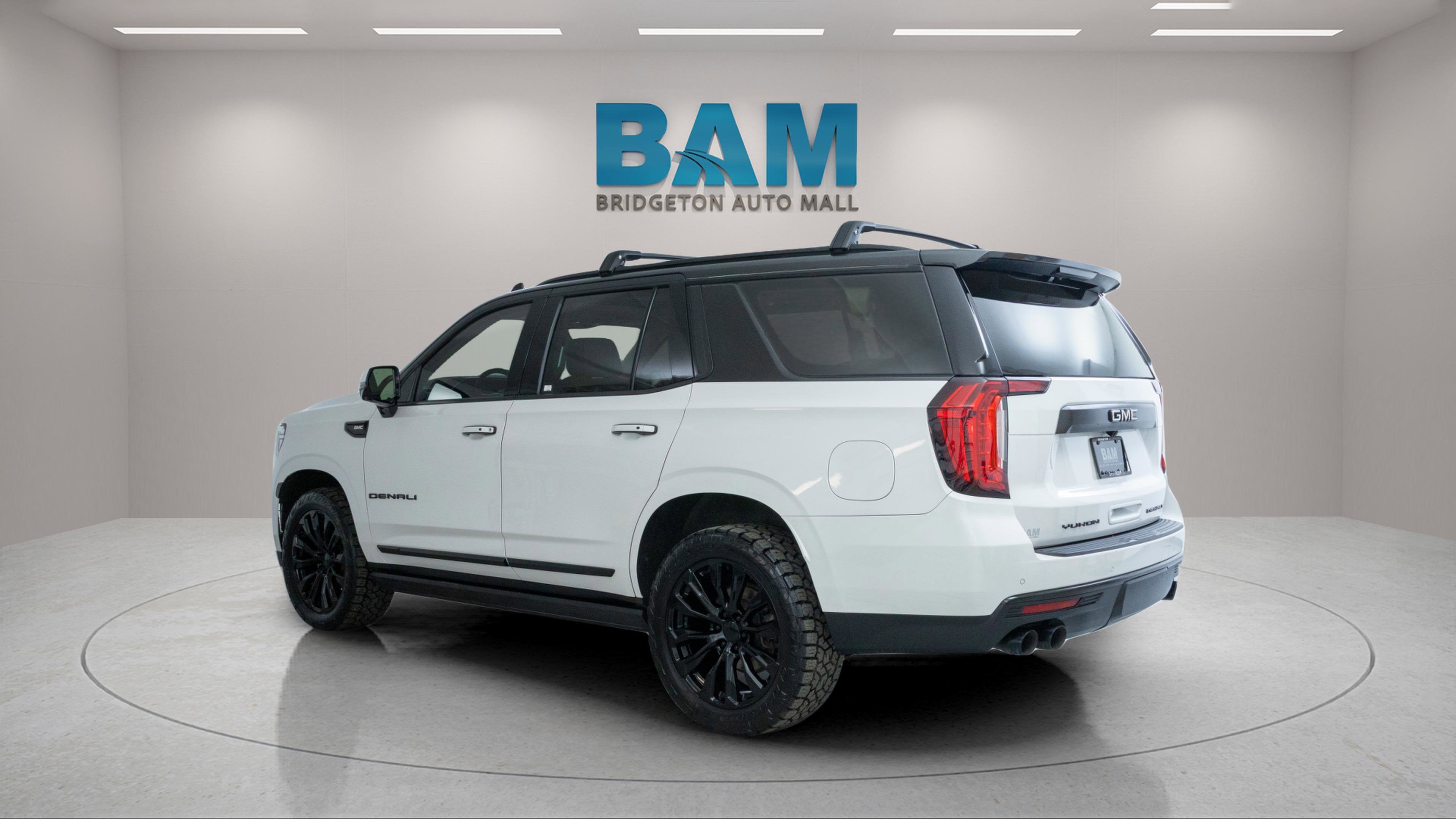 2022 GMC Yukon 4WD Denali